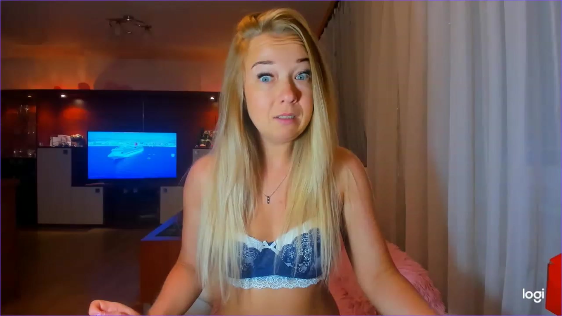 Gallery image thumbnail from FlamingoDream's myfreecams stream on, 06/29/2023, 01:04 image 18 of 20