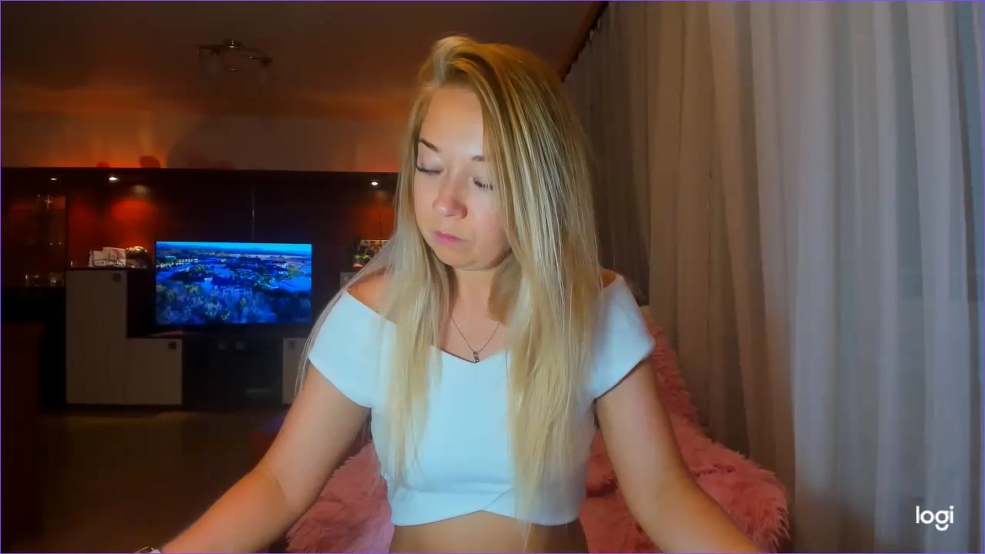 Gallery image thumbnail from FlamingoDream's myfreecams stream on, 06/29/2023, 22:04 image 2 of 20