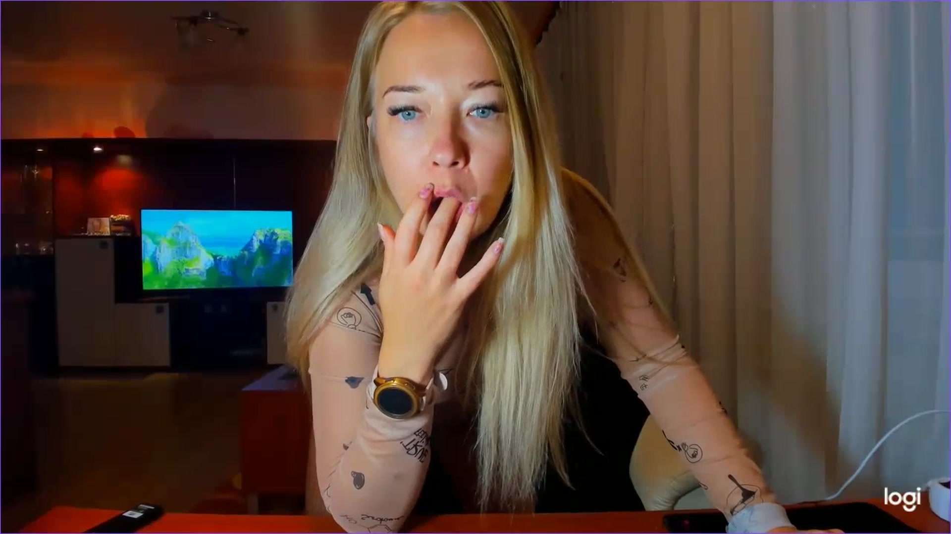 Gallery image thumbnail from FlamingoDream's myfreecams stream on, 07/03/2023, 22:21 image 14 of 20