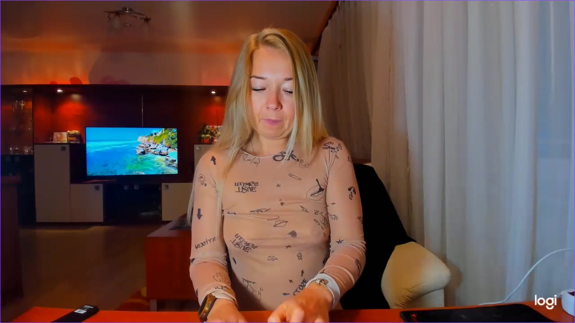 Gallery image thumbnail from FlamingoDream's myfreecams stream on, 07/03/2023, 22:21 image 6 of 20
