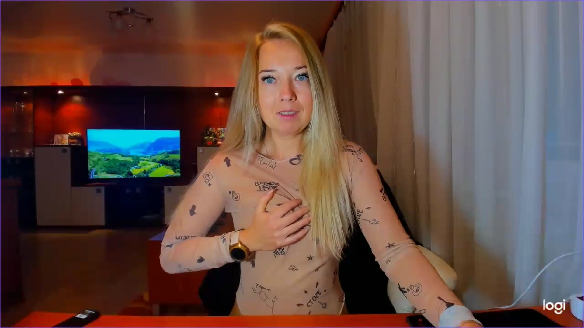 Gallery image thumbnail from FlamingoDream's myfreecams stream on, 07/03/2023, 22:21 image 7 of 20
