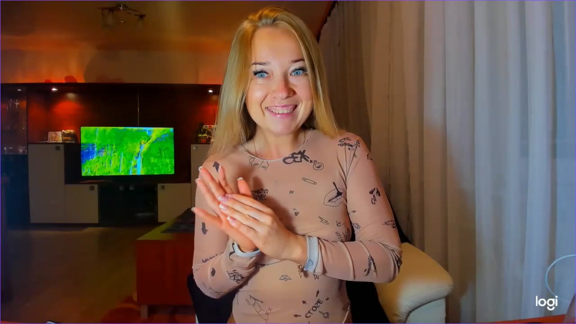 Gallery image thumbnail from FlamingoDream's myfreecams stream on, 07/04/2023, 24:47 image 11 of 20