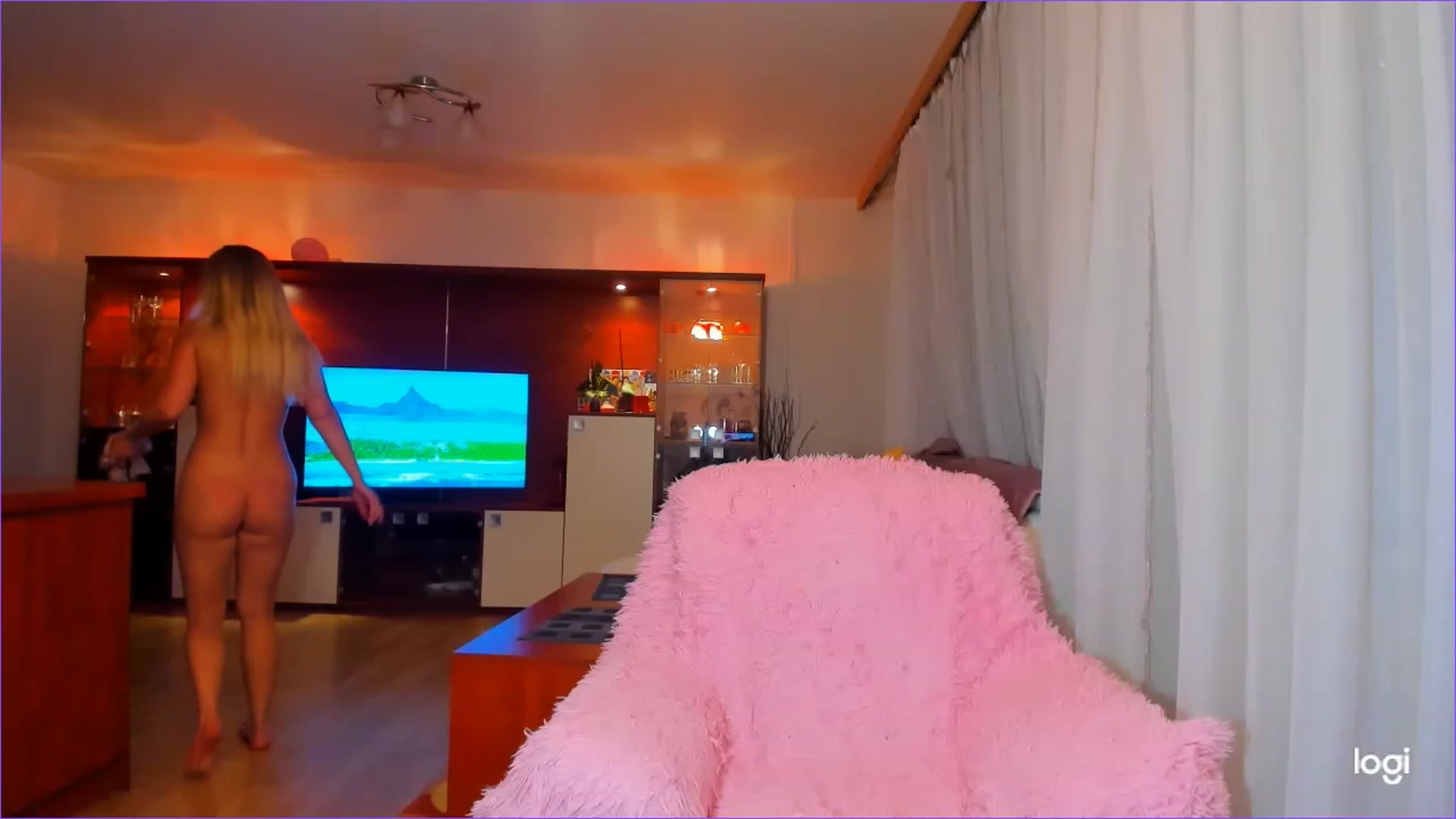 Gallery image thumbnail from FlamingoDream's myfreecams stream on, 07/10/2023, 21:09 image 8 of 20