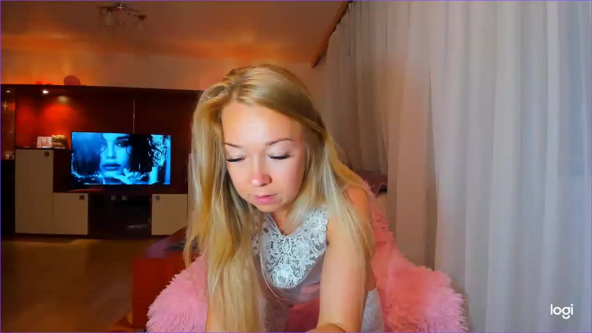 Gallery image thumbnail from FlamingoDream's myfreecams stream on, 07/10/2023, 22:33 image 9 of 20