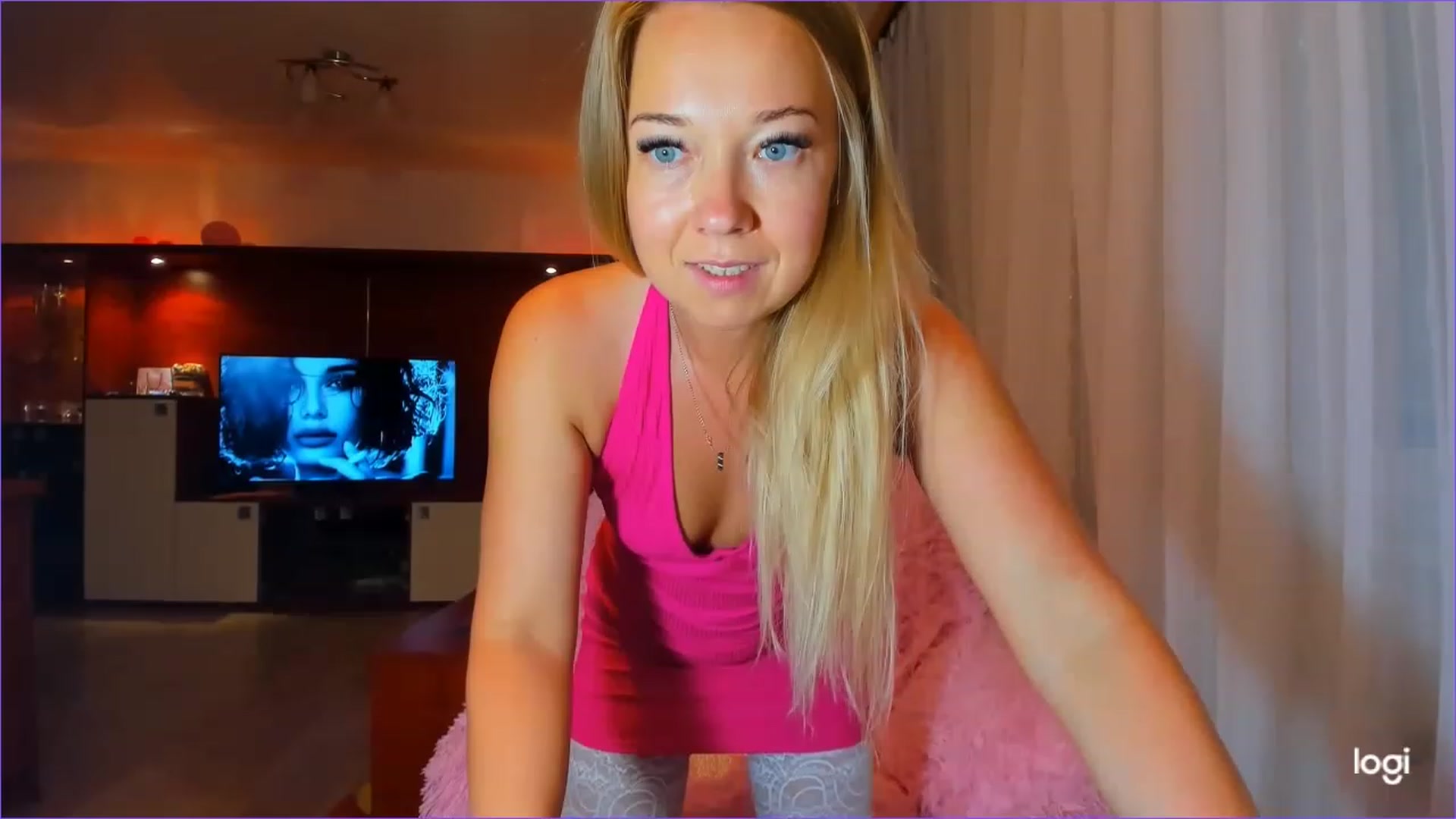 Gallery image thumbnail from FlamingoDream's myfreecams stream on, 07/10/2023, 22:33 image 13 of 20
