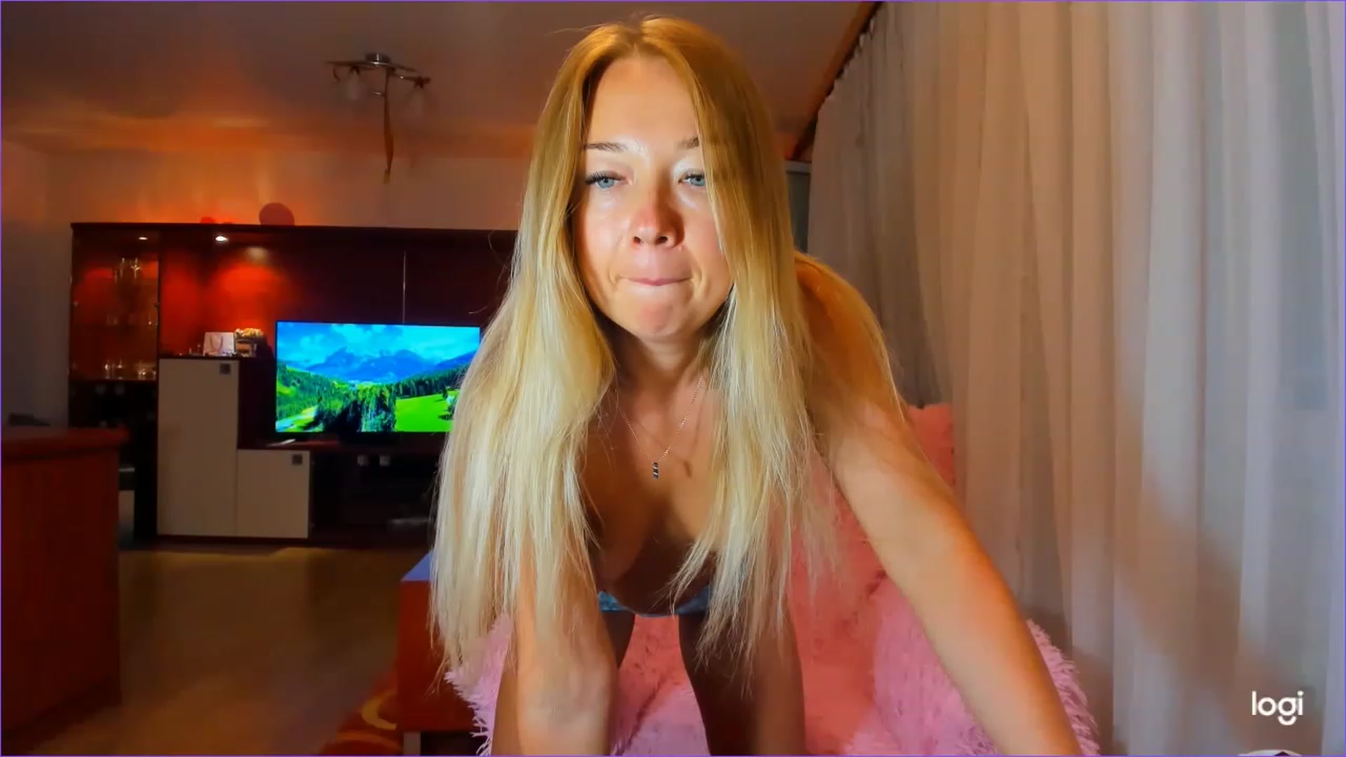 Gallery image thumbnail from FlamingoDream's myfreecams stream on, 07/12/2023, 23:09 image 13 of 20