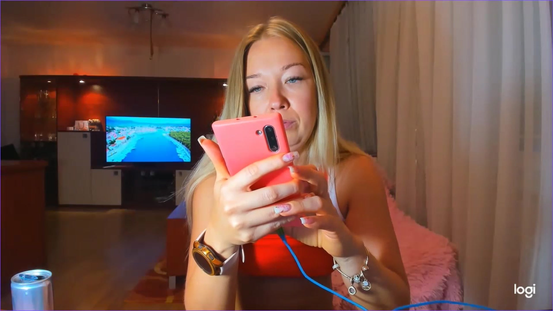 Gallery image thumbnail from FlamingoDream's myfreecams stream on, 07/20/2023, 24:01 image 20 of 20