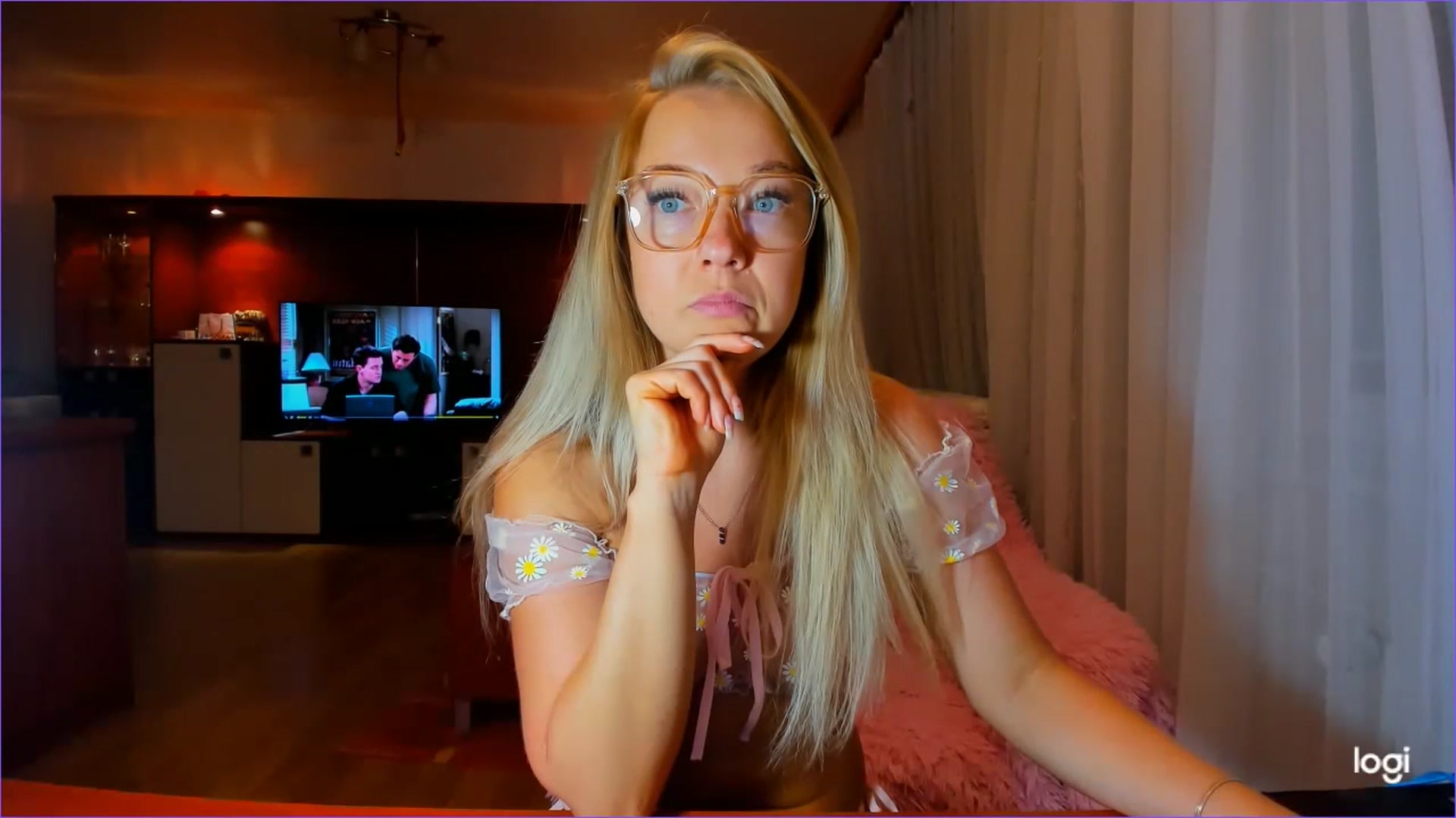 Gallery image thumbnail from FlamingoDream's myfreecams stream on, 07/21/2023, 02:36 image 11 of 20