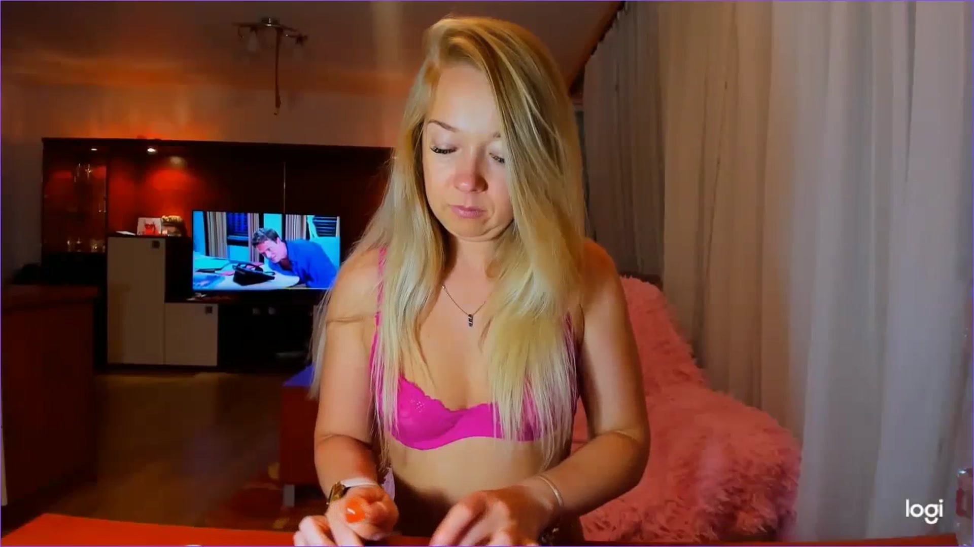 Gallery image thumbnail from FlamingoDream's myfreecams stream on, 07/24/2023, 22:54 image 14 of 20