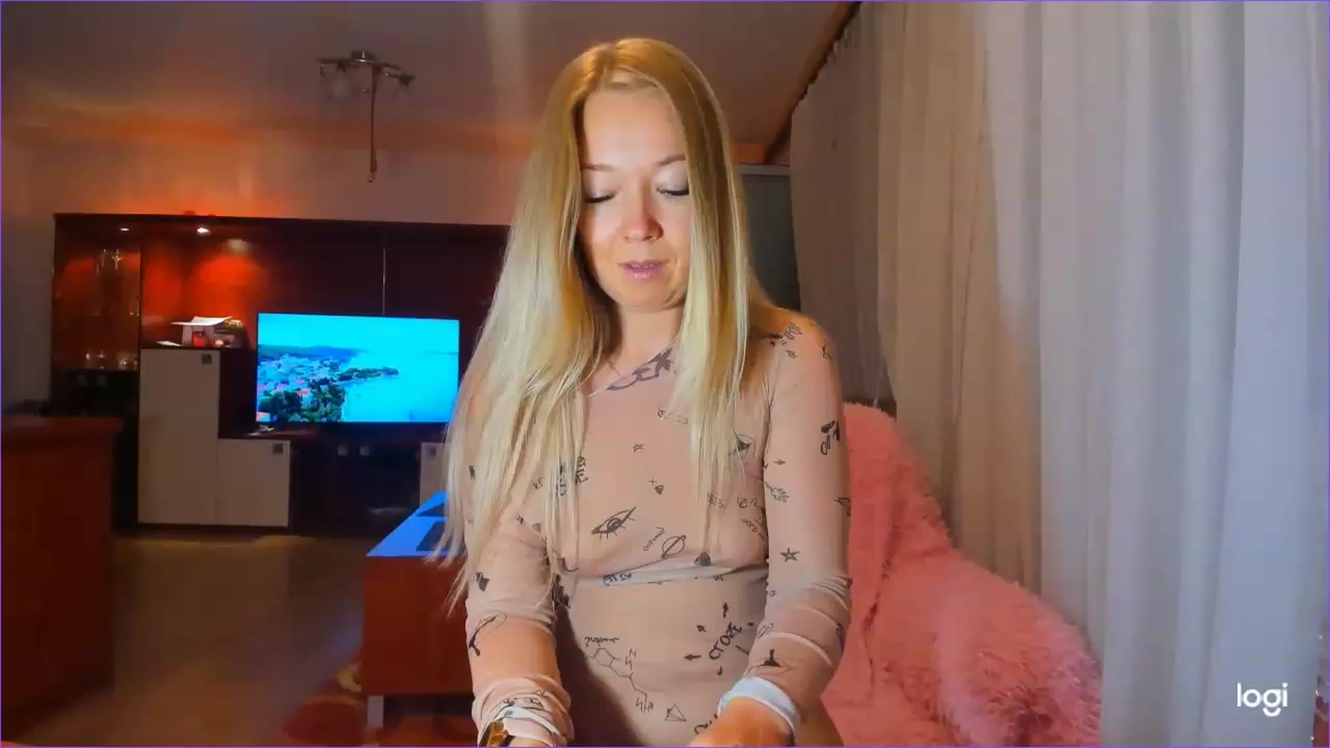 Gallery image thumbnail from FlamingoDream's myfreecams stream on, 07/25/2023, 22:32 image 5 of 20