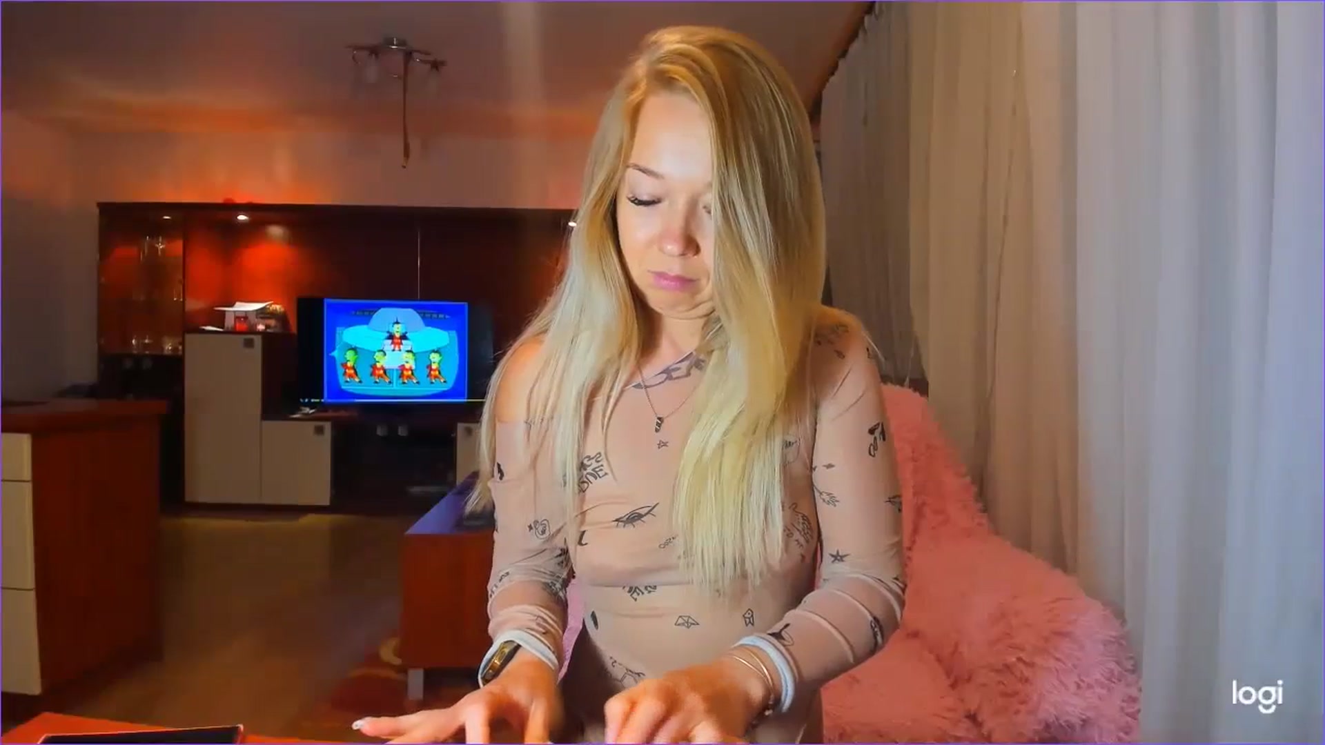 Gallery image thumbnail from FlamingoDream's myfreecams stream on, 07/25/2023, 23:22 image 6 of 20