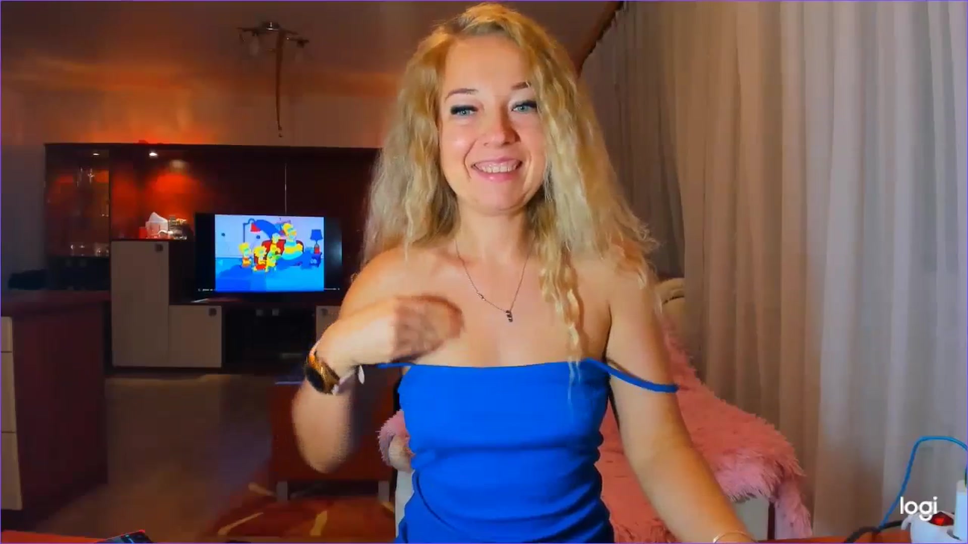 Gallery image thumbnail from FlamingoDream's myfreecams stream on, 08/11/2023, 21:15 image 11 of 20