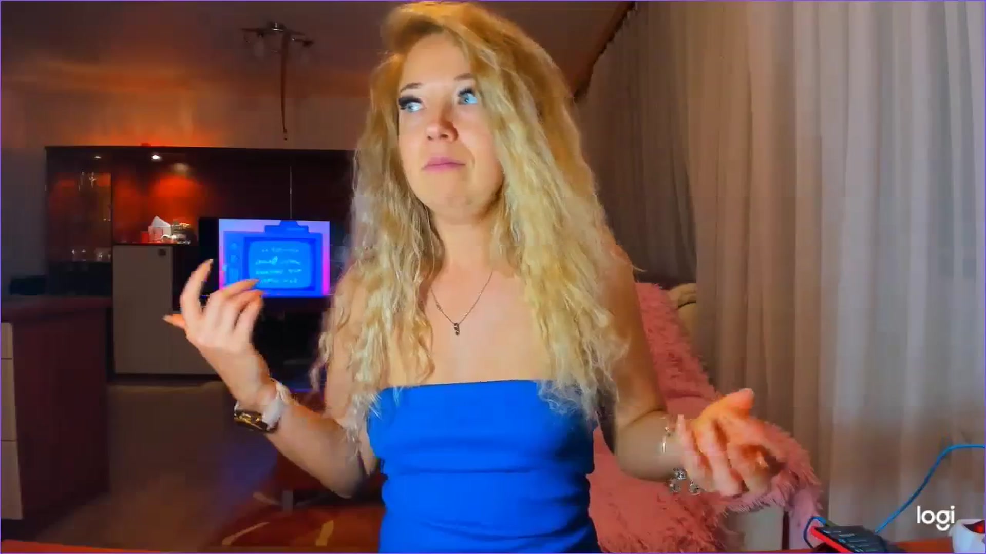 Gallery image thumbnail from FlamingoDream's myfreecams stream on, 08/12/2023, 24:33 image 19 of 20