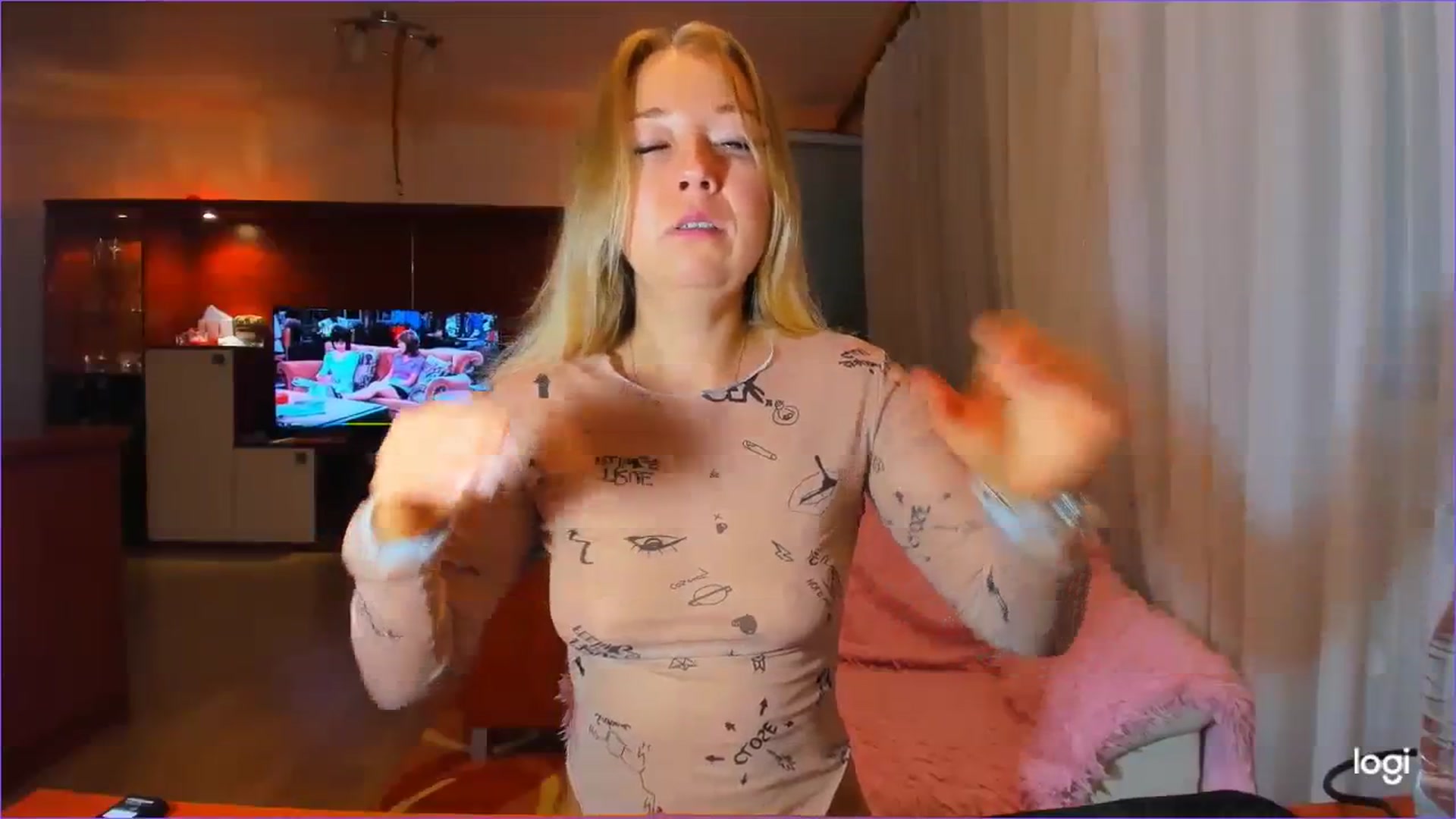 Gallery image thumbnail from FlamingoDream's myfreecams stream on, 08/16/2023, 22:16 image 14 of 20
