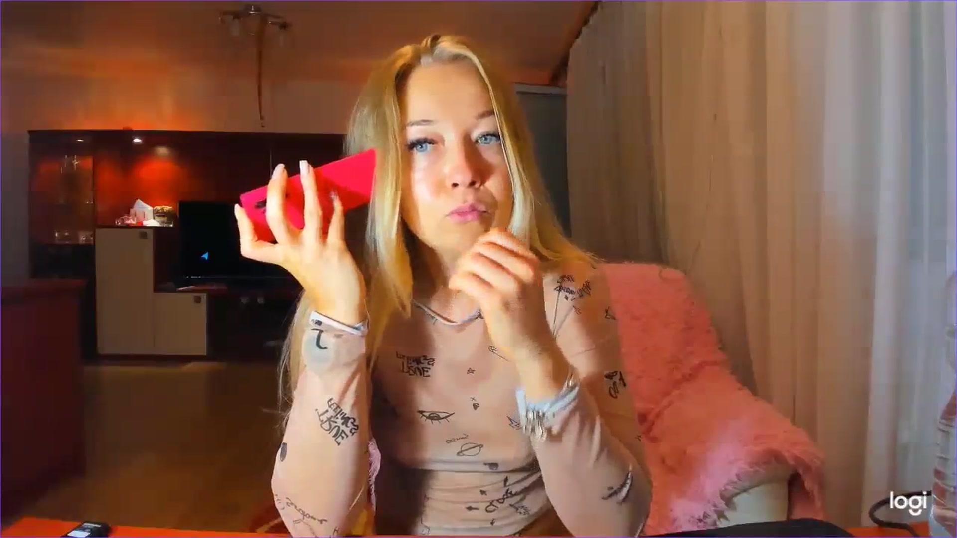 Gallery image thumbnail from FlamingoDream's myfreecams stream on, 08/16/2023, 22:16 image 19 of 20