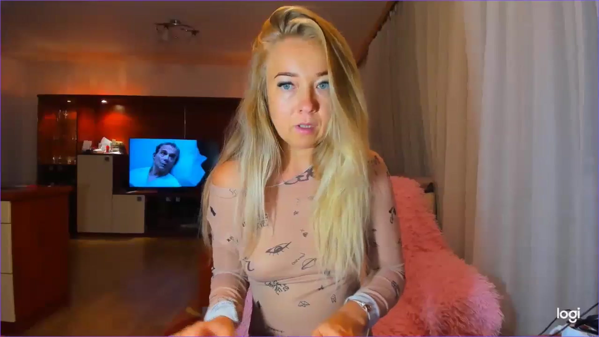 Gallery image thumbnail from FlamingoDream's myfreecams stream on, 09/06/2023, 21:01 image 12 of 20