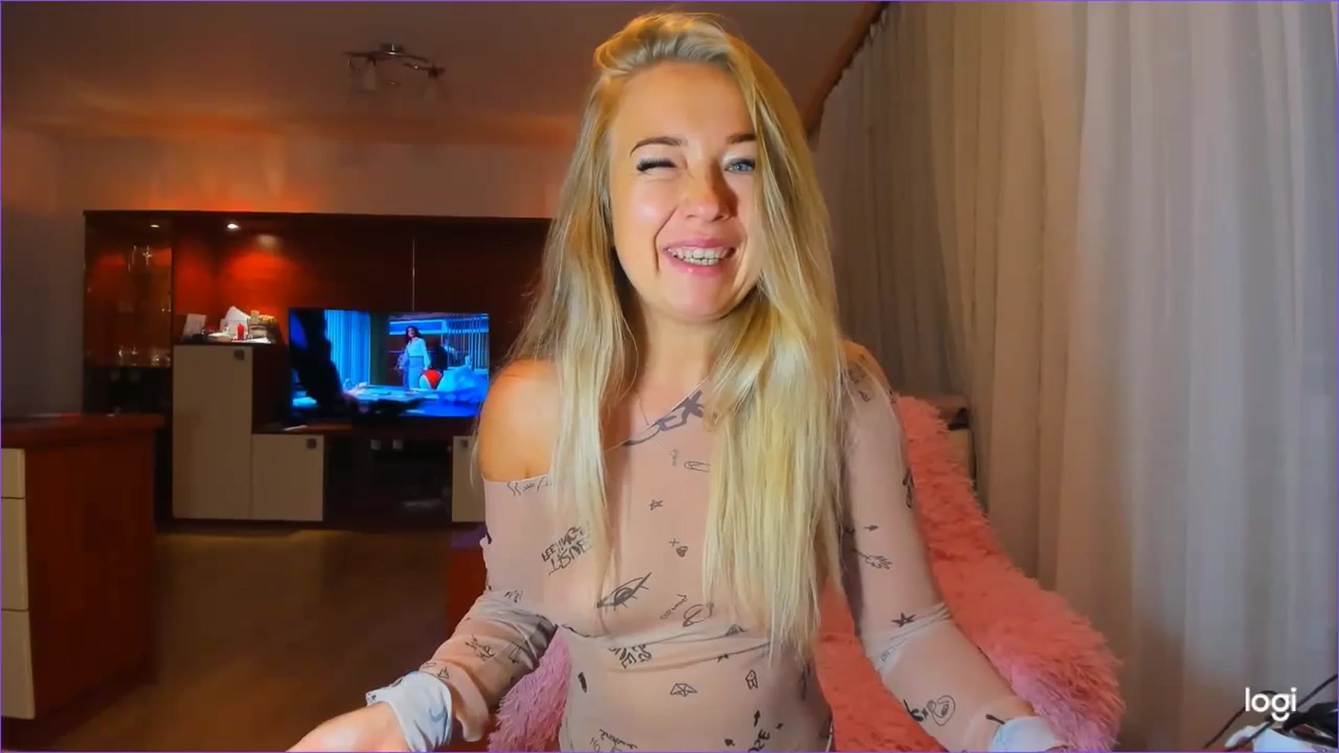 Gallery image thumbnail from FlamingoDream's myfreecams stream on, 09/06/2023, 21:01 image 15 of 20