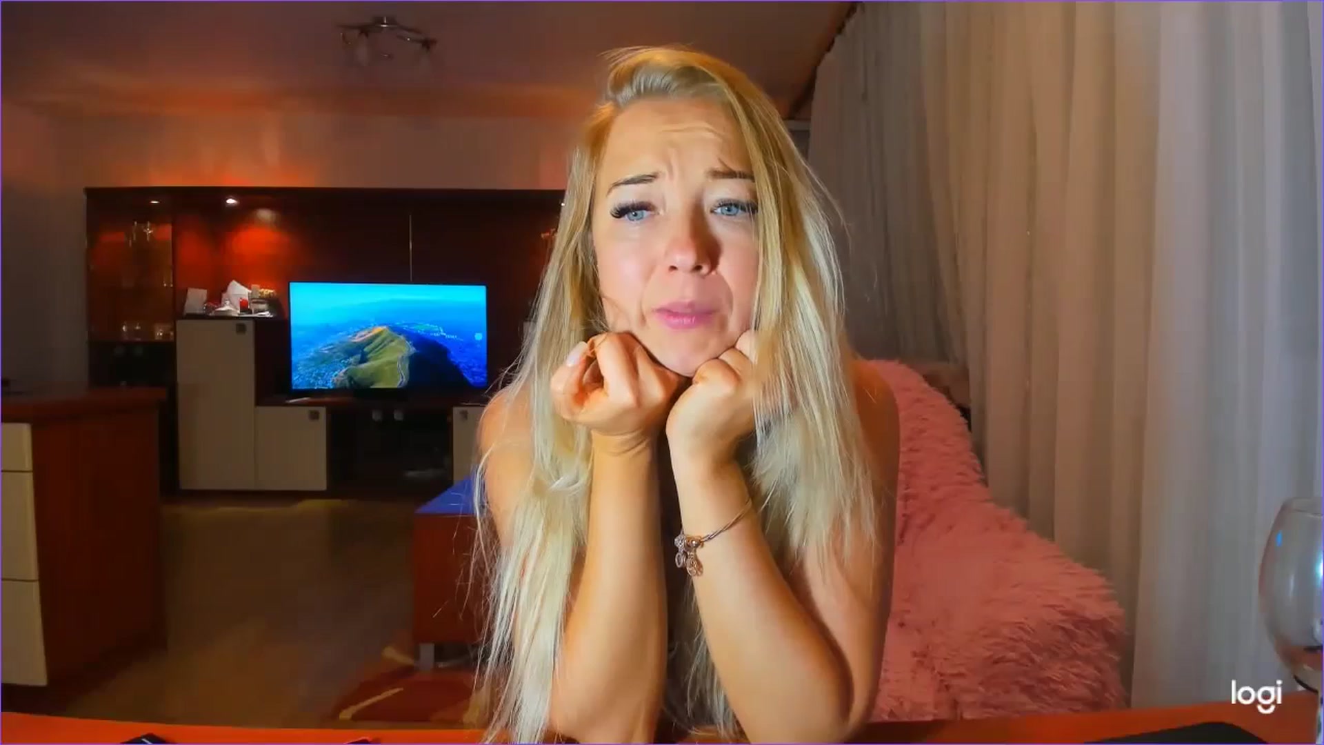 Gallery image thumbnail from FlamingoDream's myfreecams stream on, 09/09/2023, 24:41 image 20 of 20