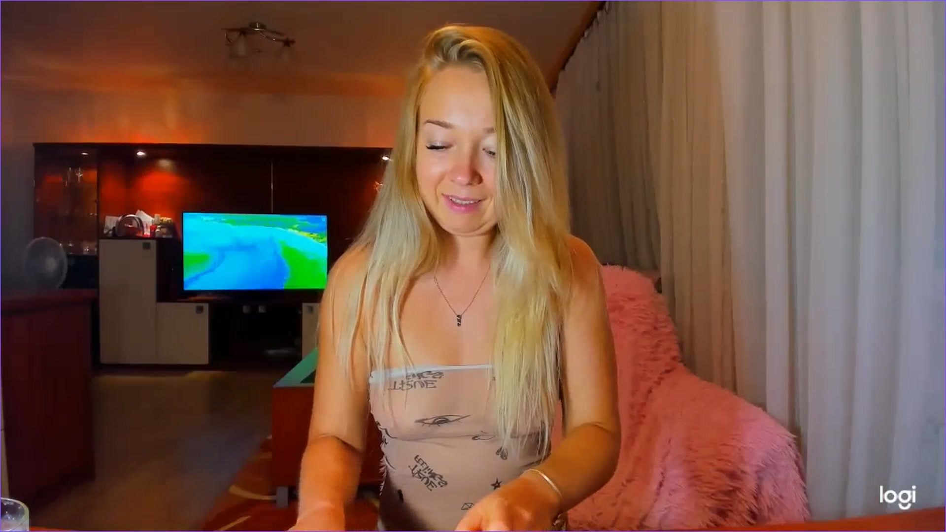 Gallery image thumbnail from FlamingoDream's myfreecams stream on, 09/23/2023, 01:51 image 2 of 20