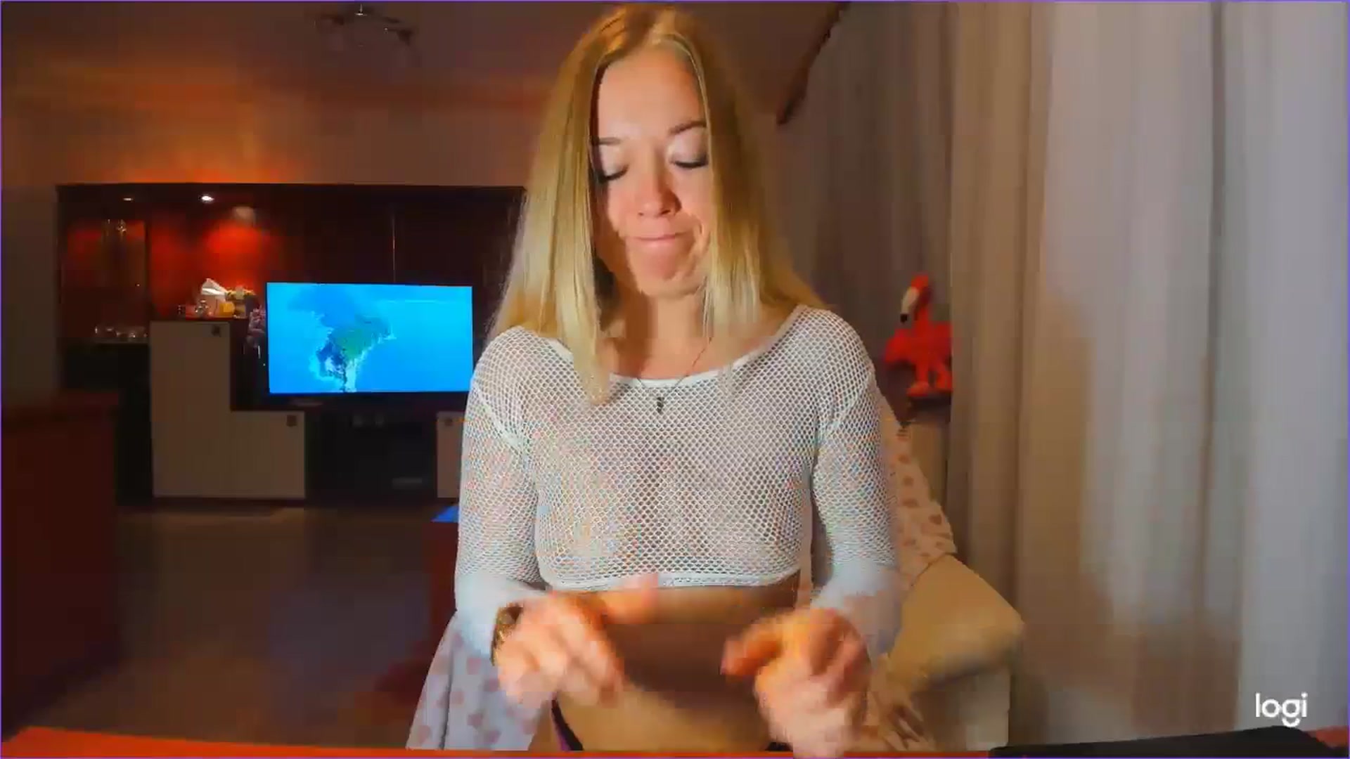 Gallery image thumbnail from FlamingoDream's myfreecams stream on, 10/16/2023, 21:50 image 12 of 20