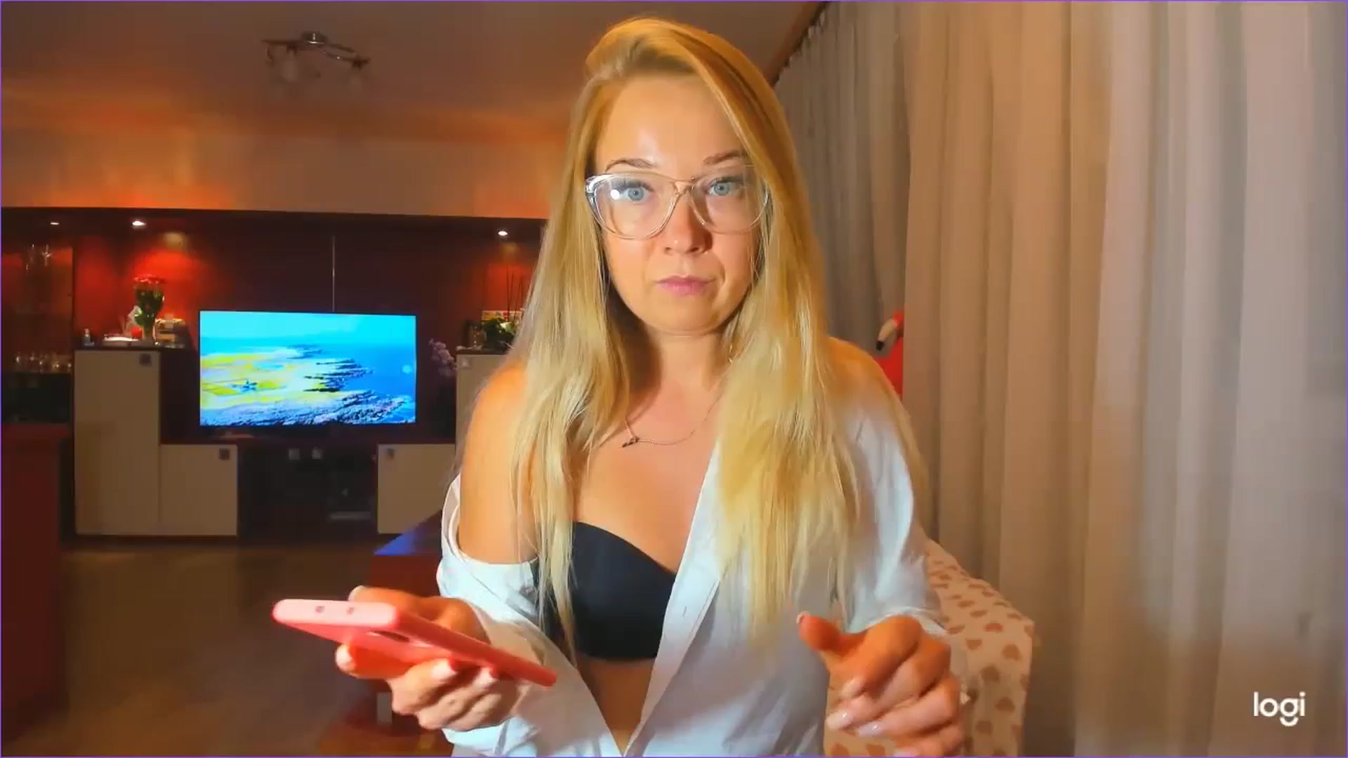 Gallery image thumbnail from FlamingoDream's myfreecams stream on, 10/25/2023, 01:04 image 13 of 20