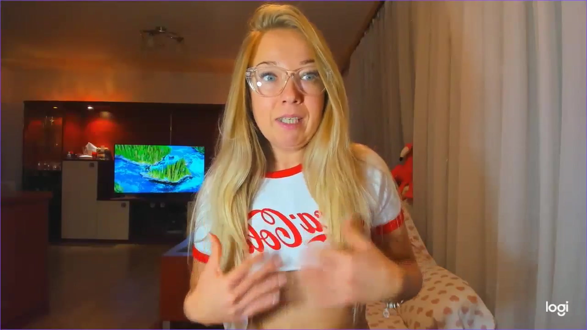 Gallery image thumbnail from FlamingoDream's myfreecams stream on, 10/27/2023, 01:12 image 16 of 20