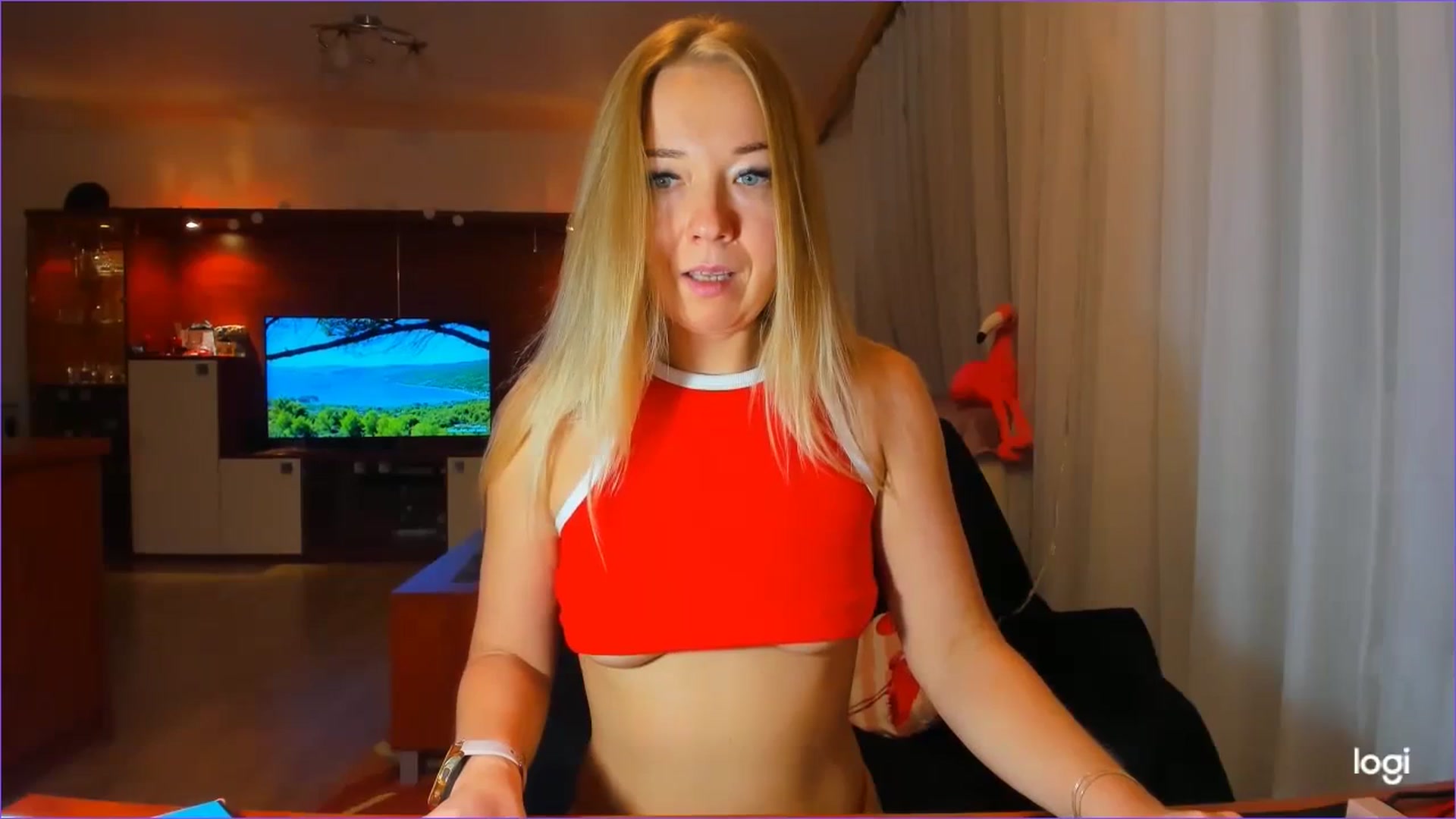 Gallery image thumbnail from FlamingoDream's myfreecams stream on, 11/22/2023, 01:06 image 6 of 20