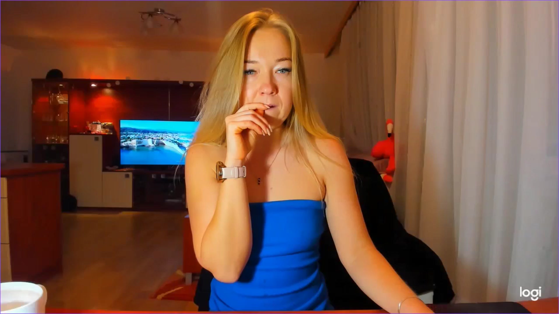 Gallery image thumbnail from FlamingoDream's myfreecams stream on, 11/24/2023, 01:00 image 1 of 20