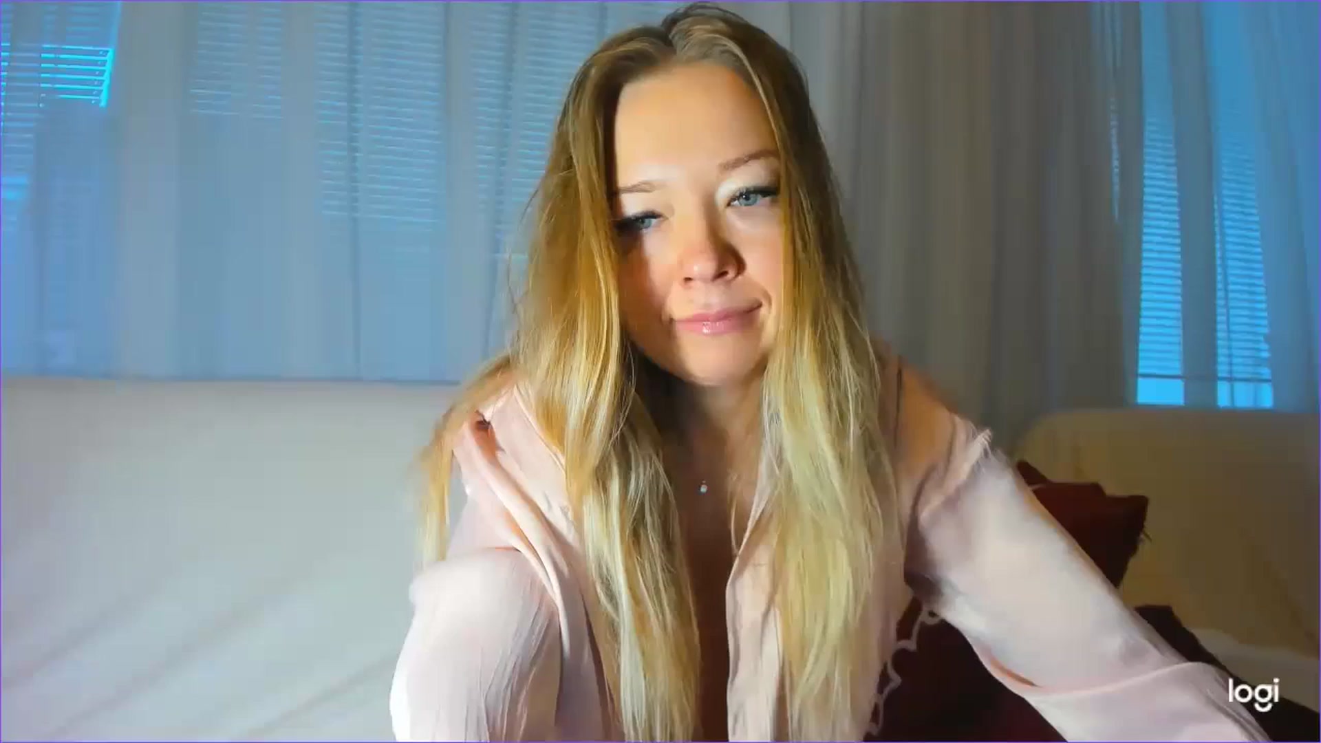 Gallery image thumbnail from FlamingoDream's myfreecams stream on, 01/03/2024, 09:30 image 4 of 20