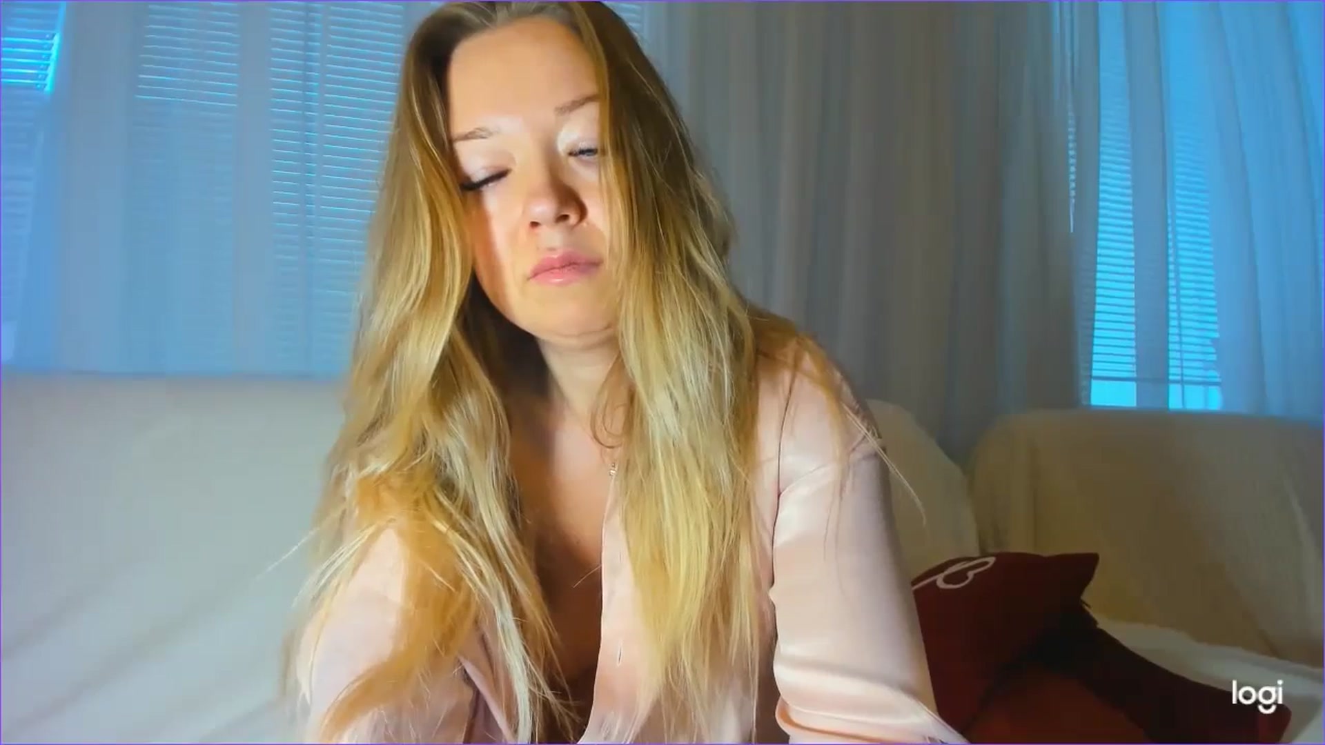 Gallery image thumbnail from FlamingoDream's myfreecams stream on, 01/03/2024, 09:30 image 19 of 20