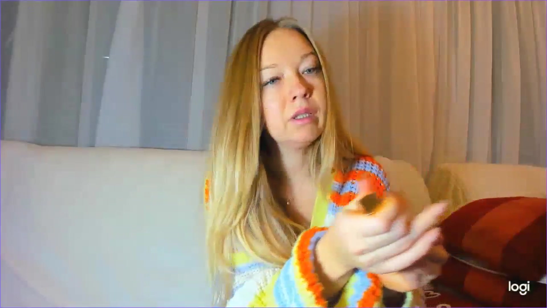 Gallery image thumbnail from FlamingoDream's myfreecams stream on, 01/16/2024, 23:19 image 16 of 20