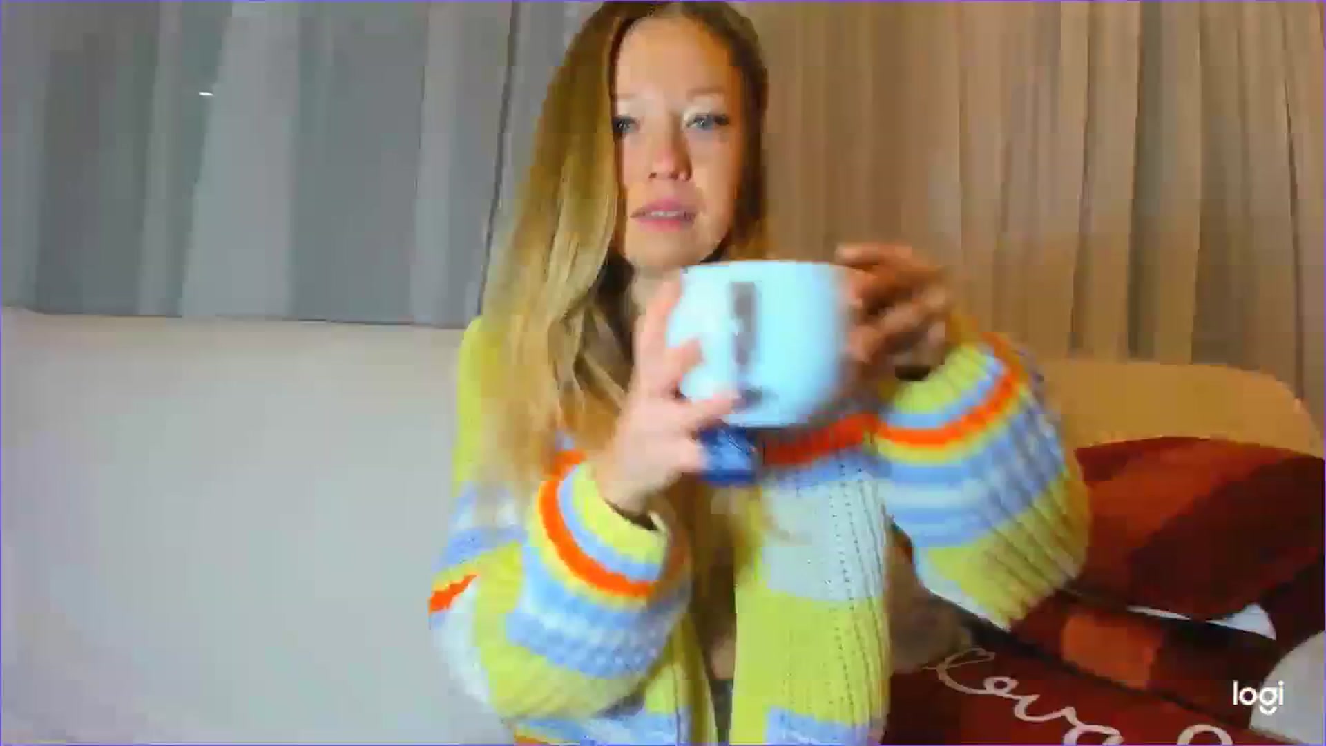 Gallery image thumbnail from FlamingoDream's myfreecams stream on, 01/16/2024, 23:19 image 8 of 20