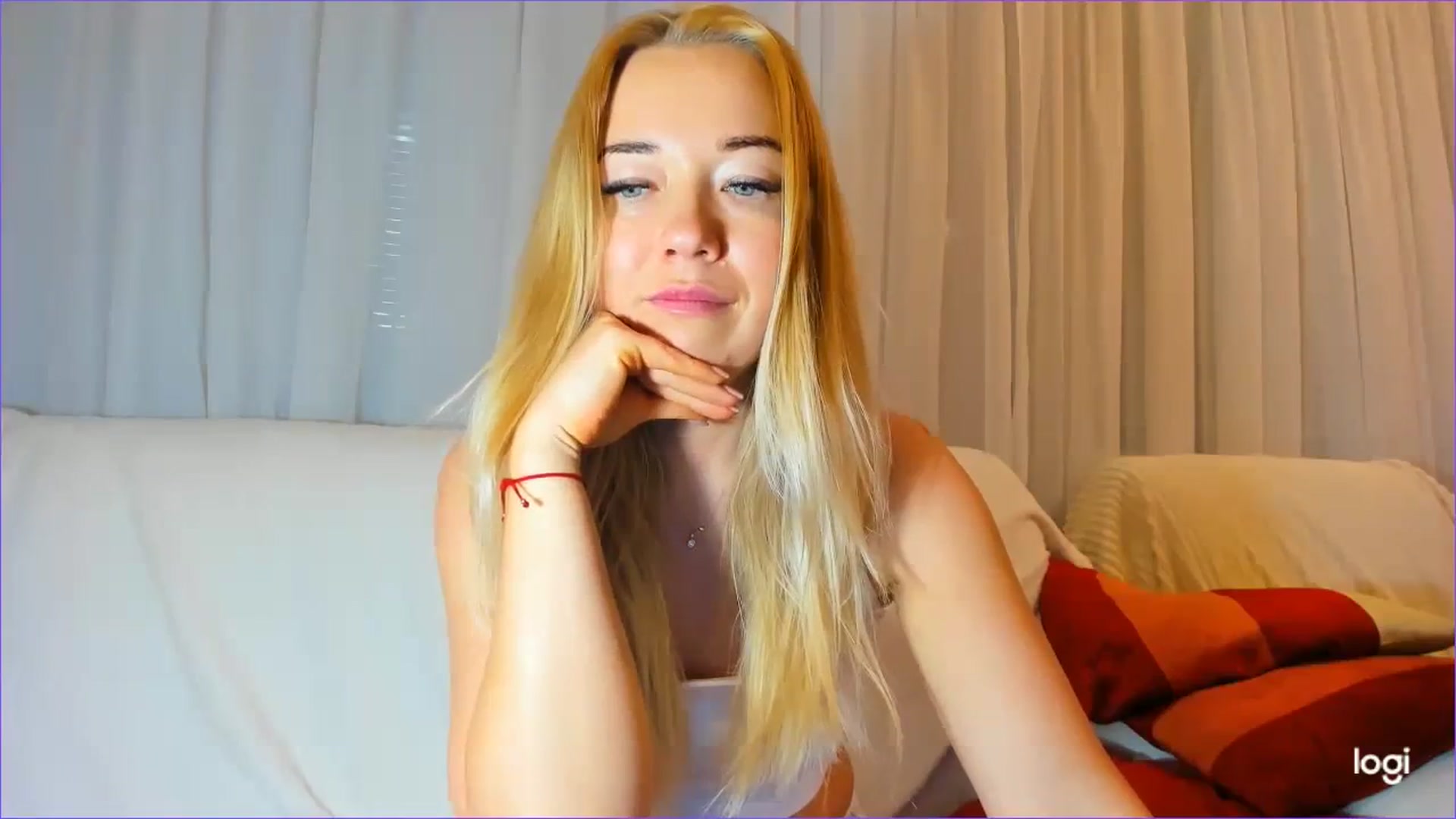 Gallery image thumbnail from FlamingoDream's myfreecams stream on, 02/28/2024, 02:49 image 7 of 20