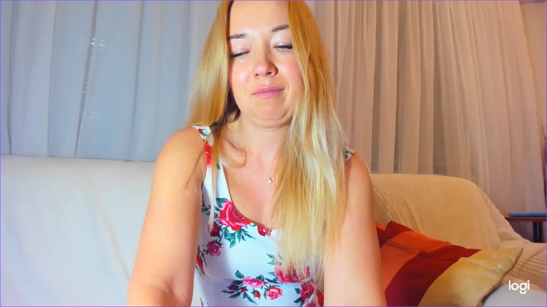 Gallery image thumbnail from FlamingoDream's myfreecams stream on, 03/05/2024, 24:52 image 16 of 20