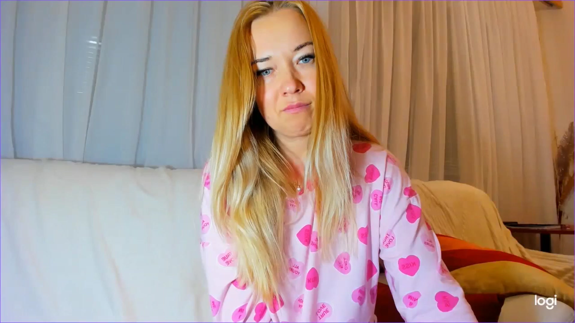 Gallery image thumbnail from FlamingoDream's myfreecams stream on, 03/06/2024, 04:46 image 14 of 20