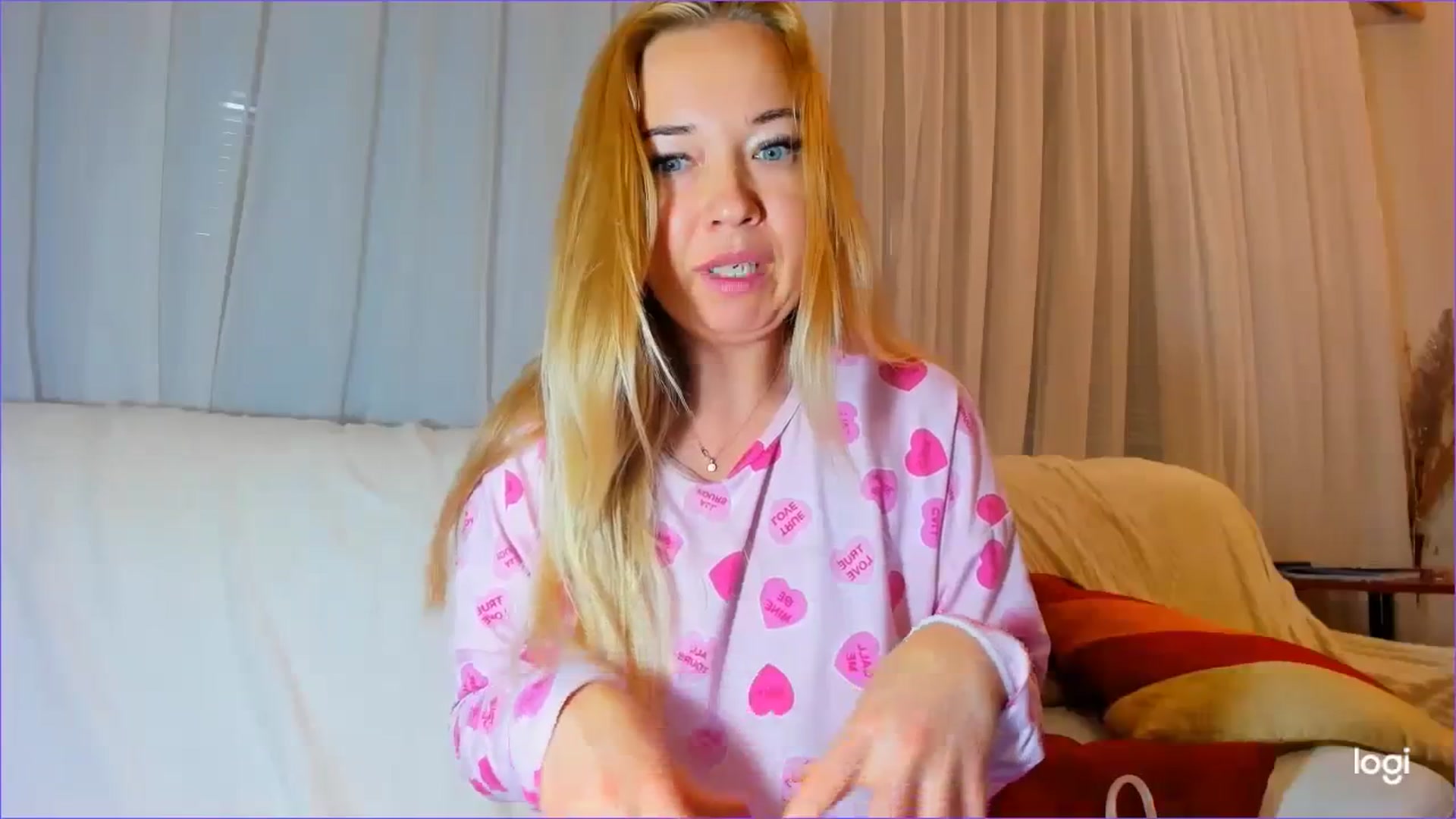 Gallery image thumbnail from FlamingoDream's myfreecams stream on, 03/06/2024, 04:46 image 5 of 20