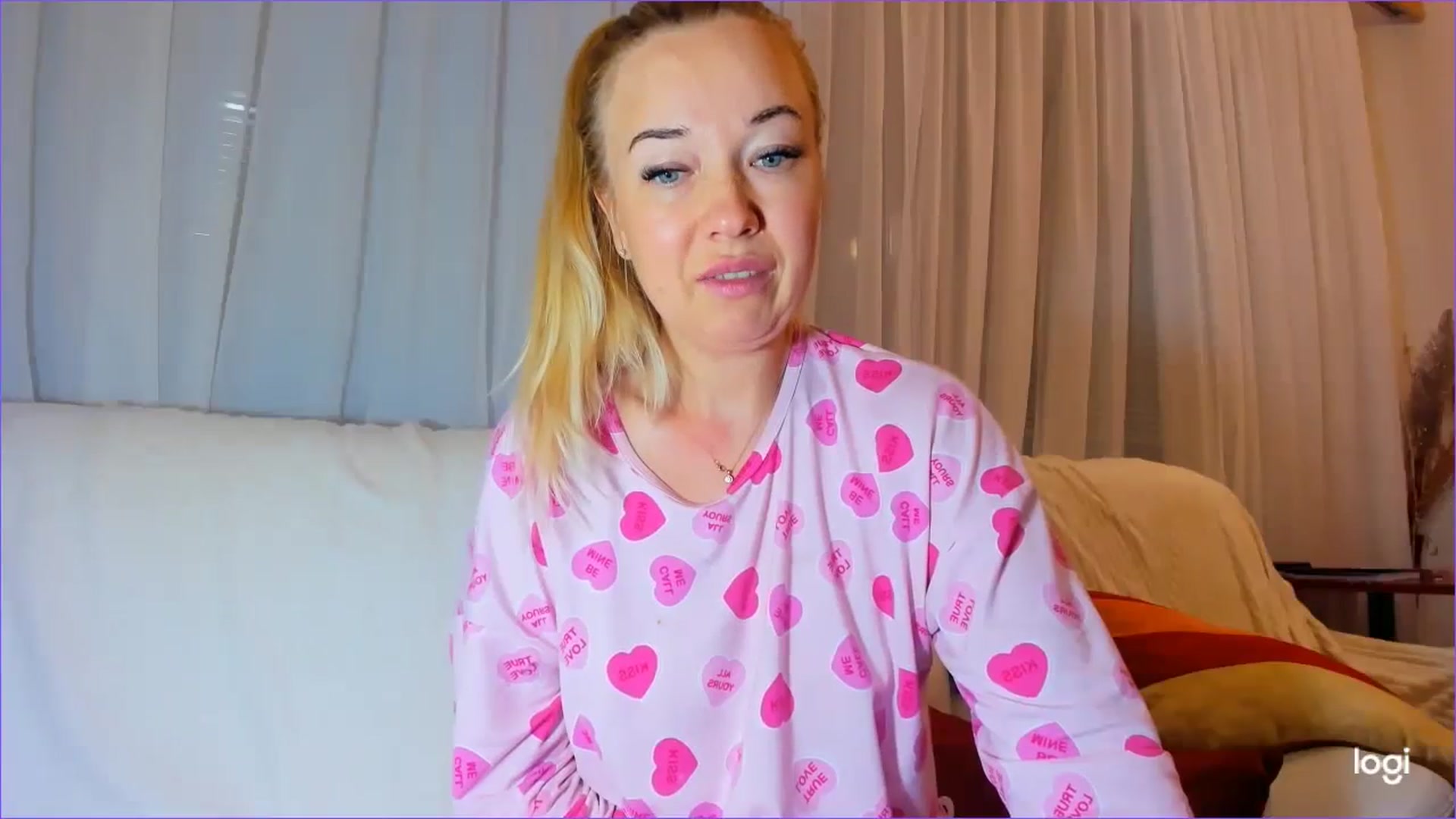 Gallery image thumbnail from FlamingoDream's myfreecams stream on, 03/06/2024, 04:46 image 17 of 20