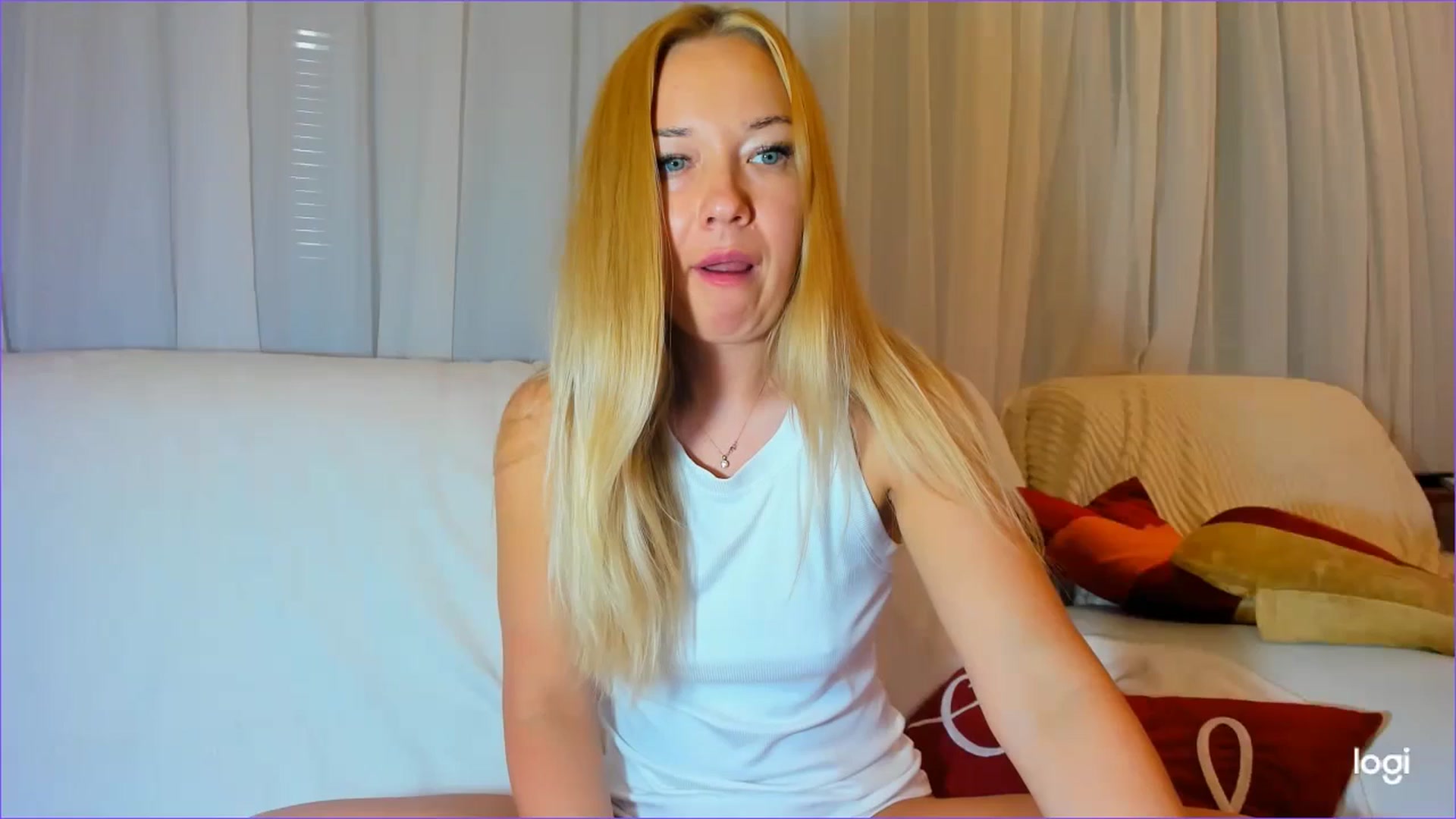 Gallery image thumbnail from FlamingoDream's myfreecams stream on, 03/13/2024, 24:13 image 4 of 20