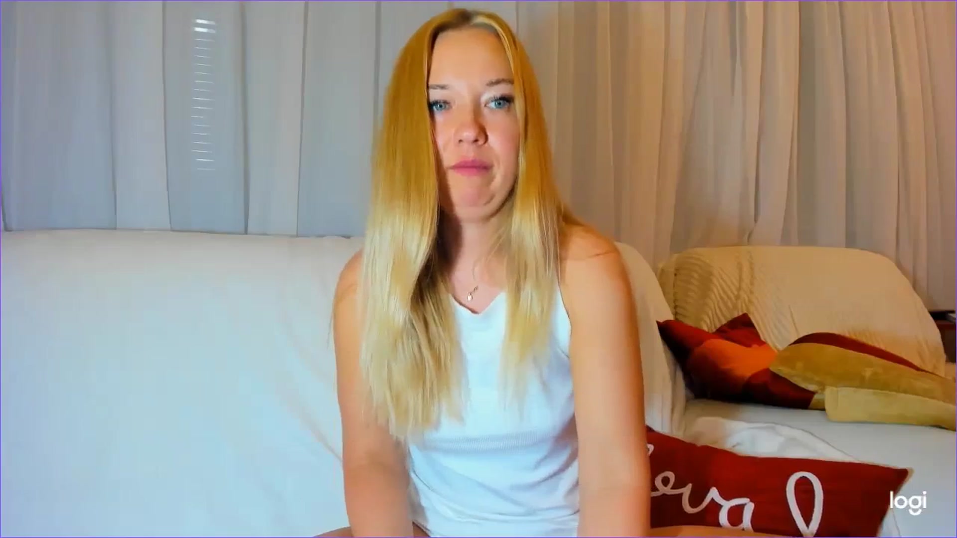 Gallery image thumbnail from FlamingoDream's myfreecams stream on, 03/13/2024, 24:13 image 13 of 20