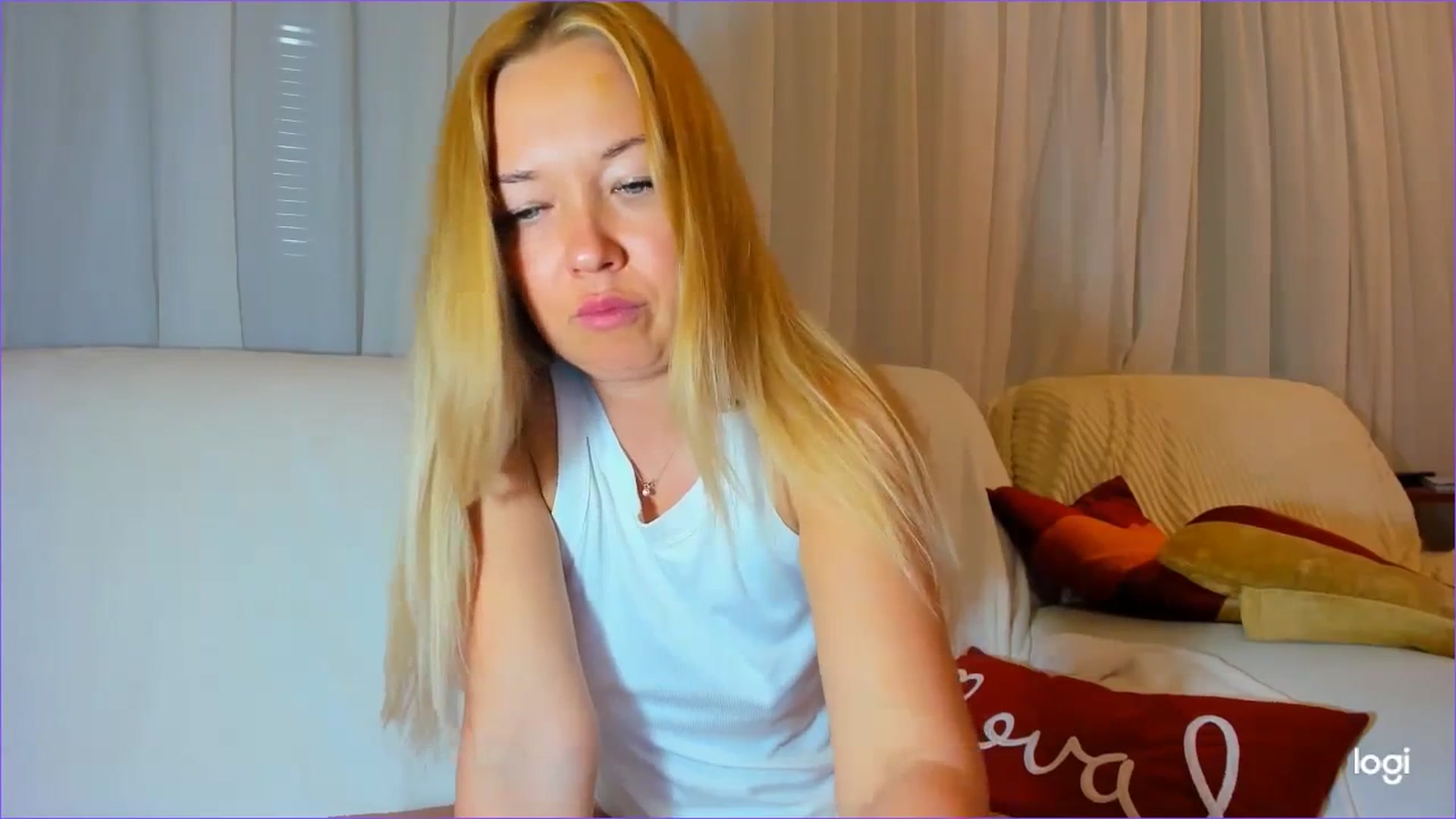 Gallery image thumbnail from FlamingoDream's myfreecams stream on, 03/13/2024, 24:13 image 18 of 20