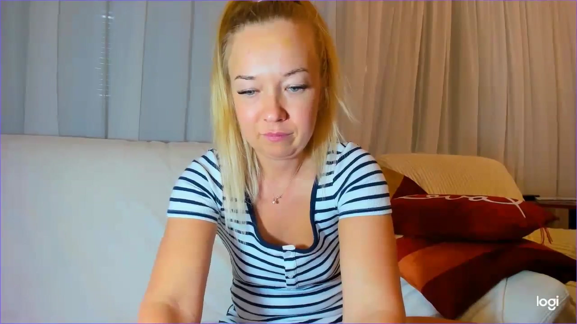 Gallery image thumbnail from FlamingoDream's myfreecams stream on, 03/14/2024, 02:44 image 15 of 20