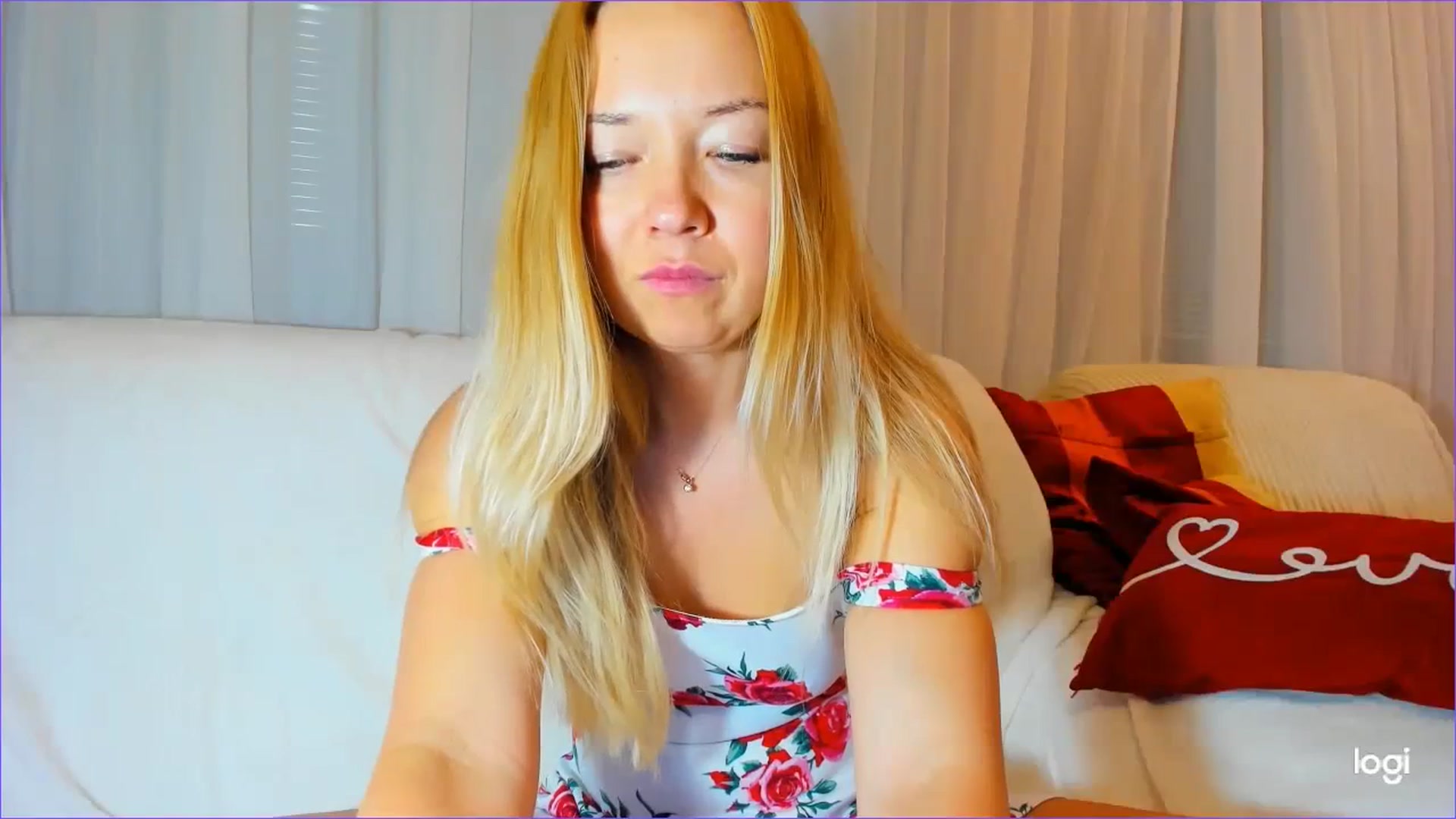 Gallery image thumbnail from FlamingoDream's myfreecams stream on, 03/19/2024, 04:46 image 7 of 20
