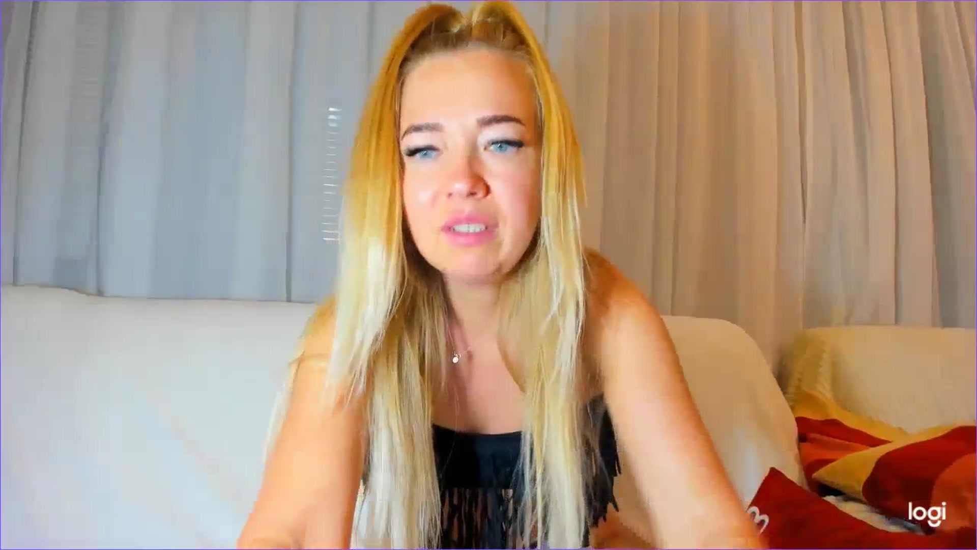 Gallery image thumbnail from FlamingoDream's myfreecams stream on, 03/23/2024, 24:24 image 6 of 20