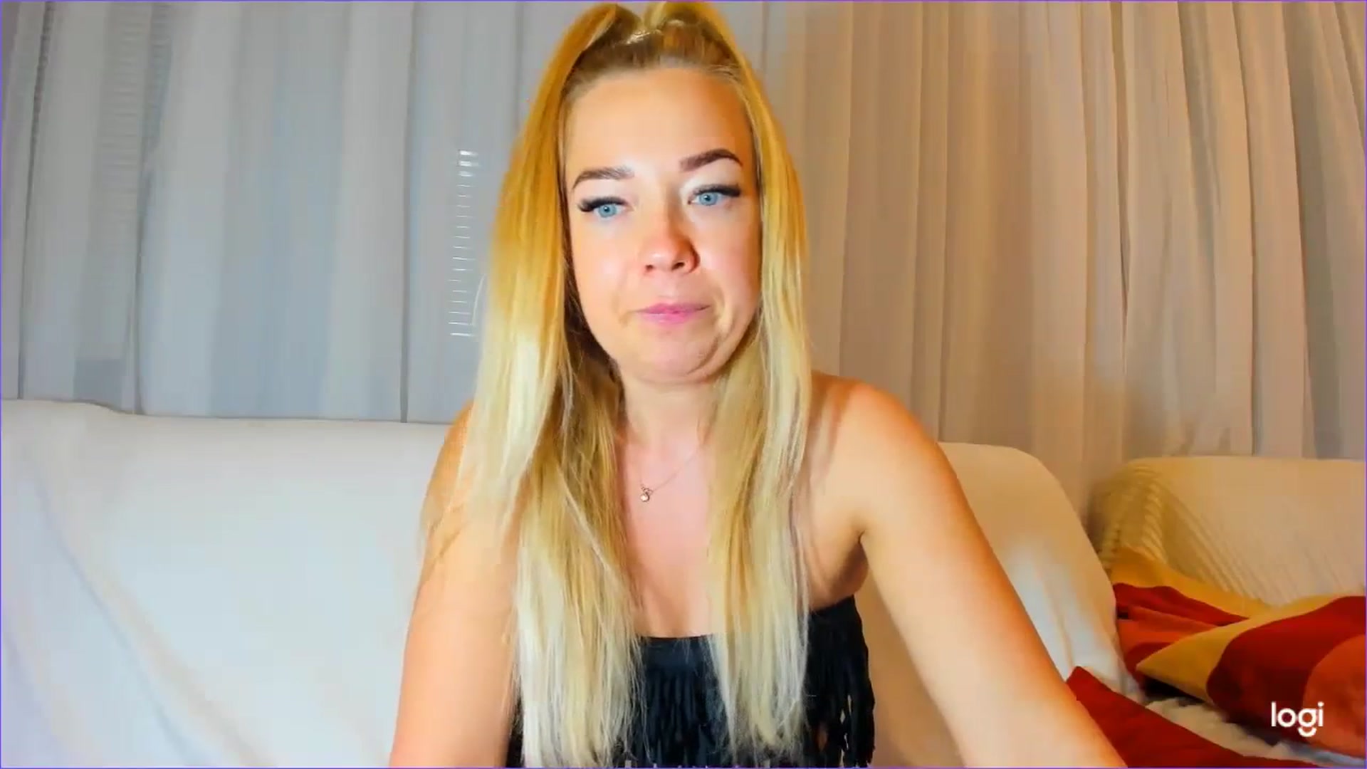 Gallery image thumbnail from FlamingoDream's myfreecams stream on, 03/23/2024, 24:24 image 14 of 20