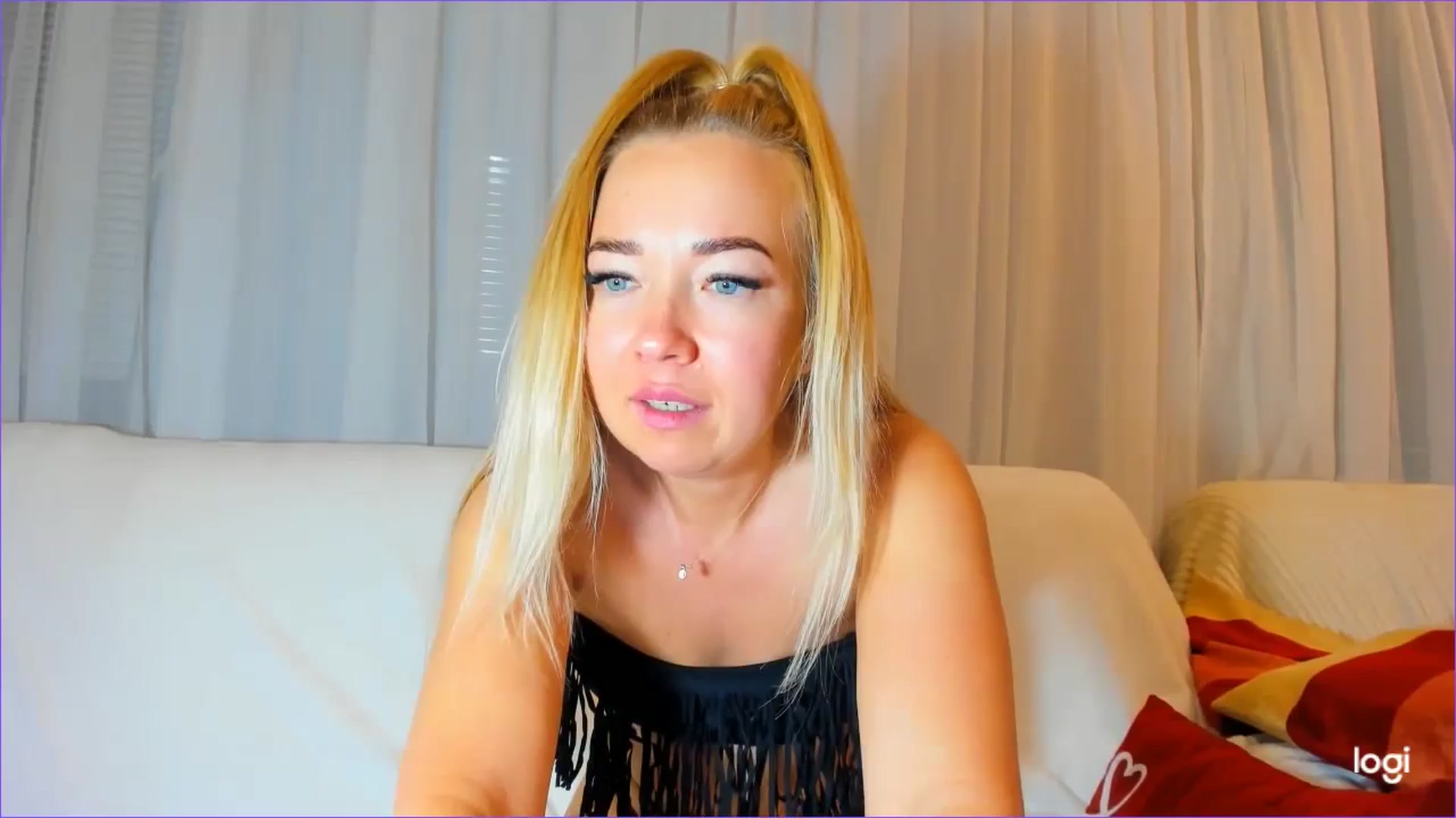 Gallery image thumbnail from FlamingoDream's myfreecams stream on, 03/23/2024, 24:24 image 7 of 20