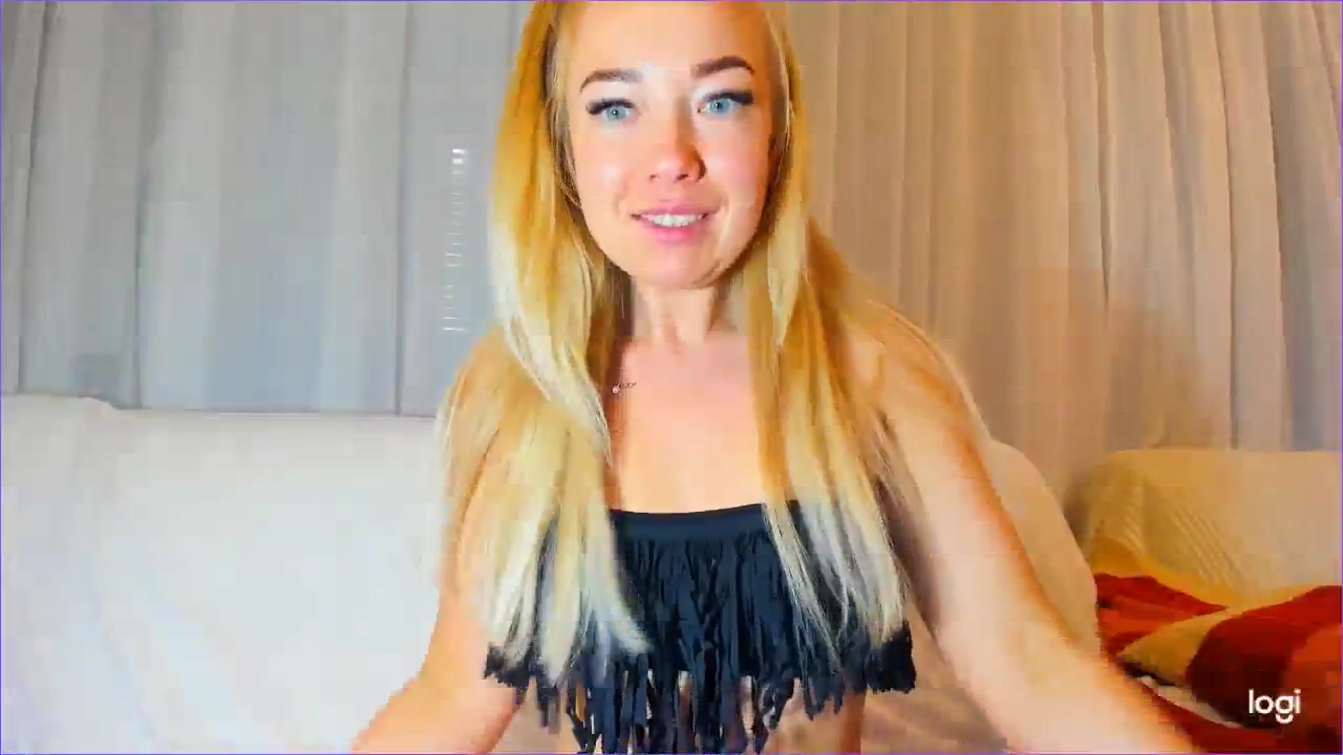 Gallery image thumbnail from FlamingoDream's myfreecams stream on, 03/23/2024, 24:24 image 5 of 20