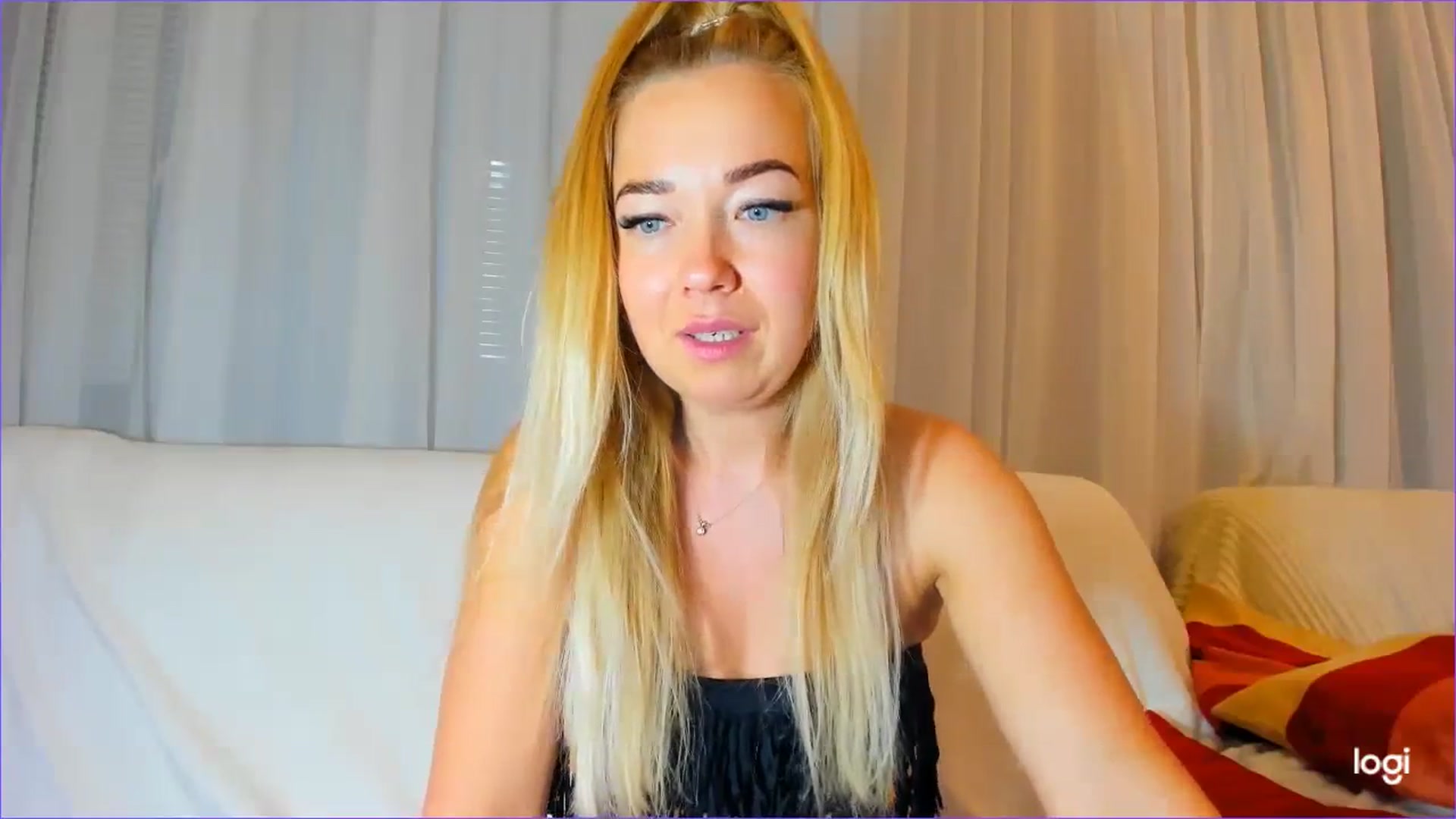 Gallery image thumbnail from FlamingoDream's myfreecams stream on, 03/23/2024, 24:24 image 13 of 20