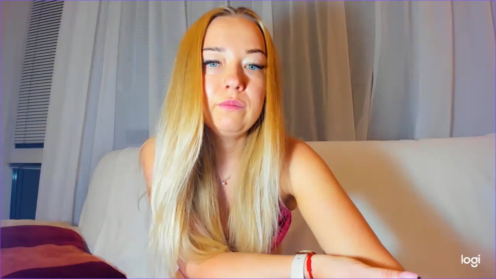 Gallery image thumbnail from FlamingoDream's myfreecams stream on, 03/28/2024, 23:59 image 20 of 20
