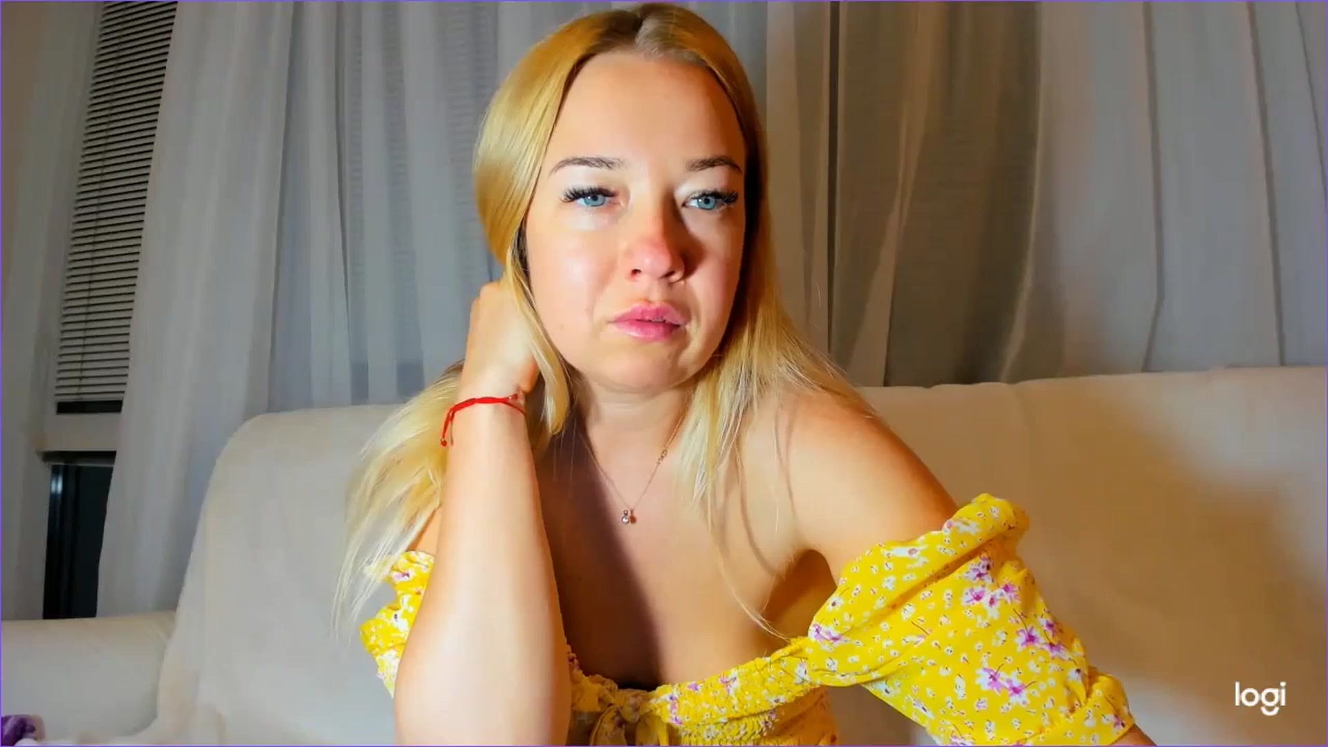 Gallery image thumbnail from FlamingoDream's myfreecams stream on, 04/01/2024, 22:51 image 7 of 20