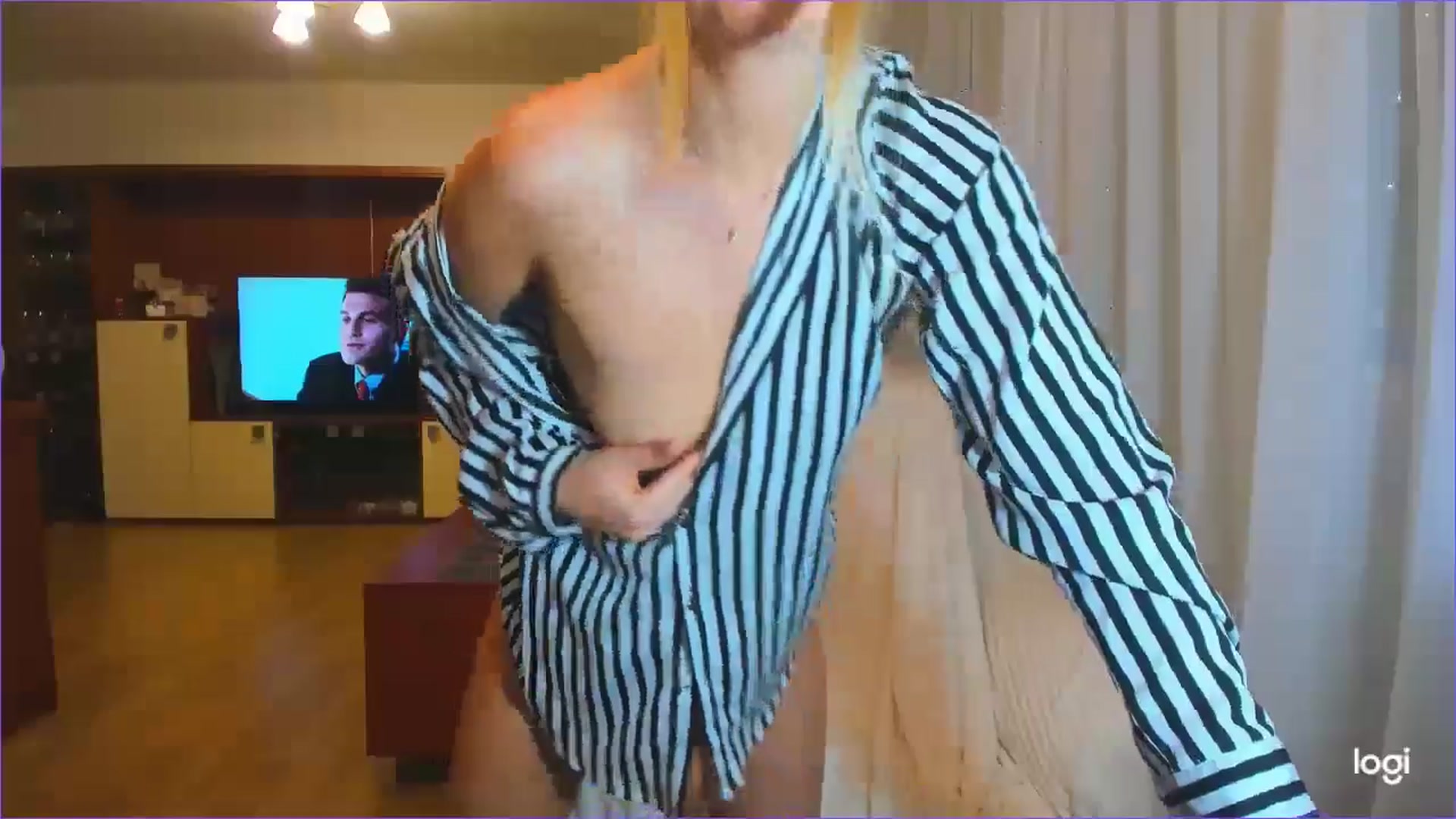 Gallery image thumbnail from FlamingoDream's myfreecams stream on, 05/02/2024, 02:20 image 10 of 20